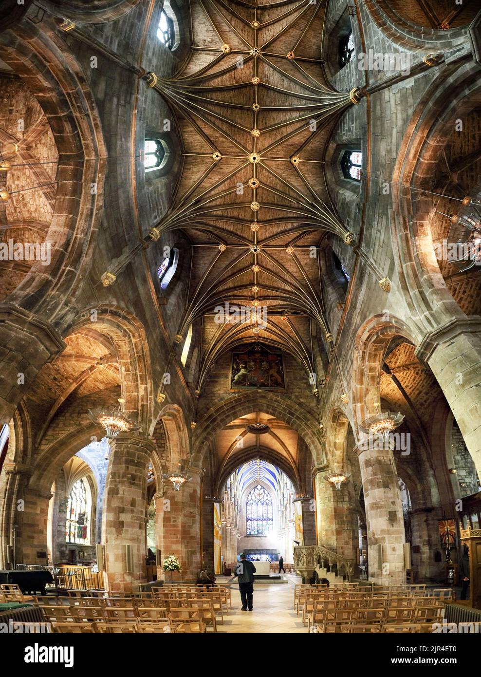 Edinburgh, Schottland - 10. Mai 2022: Decke der sogenannten Thistle Chapel in High Kirk - Cathedral of Saint Giles in Old Town of Edinburgh City, Scotlan Stockfoto