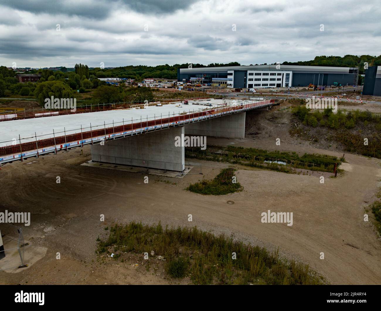 Etruira Valley Link Road und Wolstanton Retail Park, aus der Luft, Luftdrohne Stockfoto