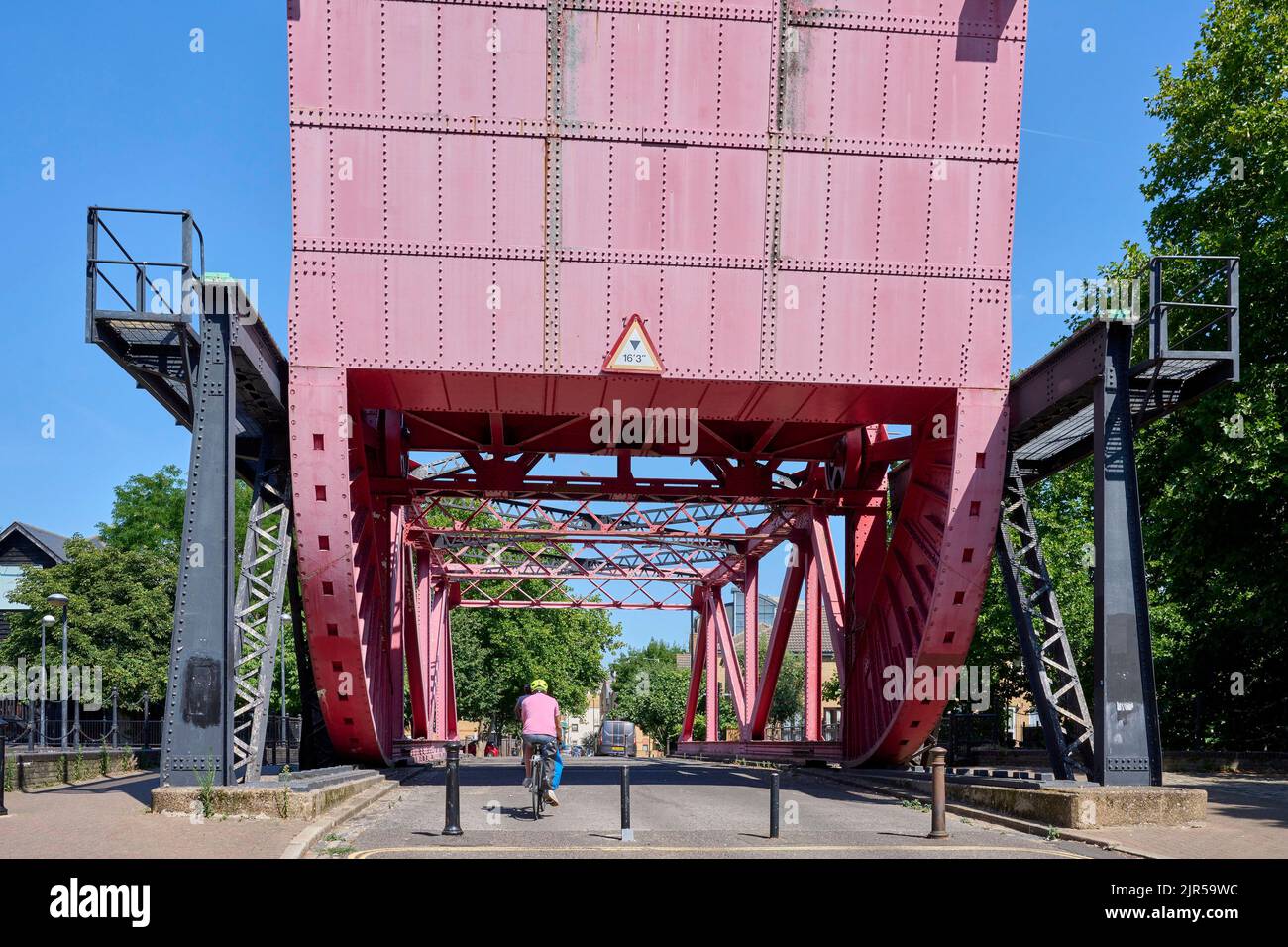 Old Swing Bridge in Rotherhithe, South London, Großbritannien Stockfoto