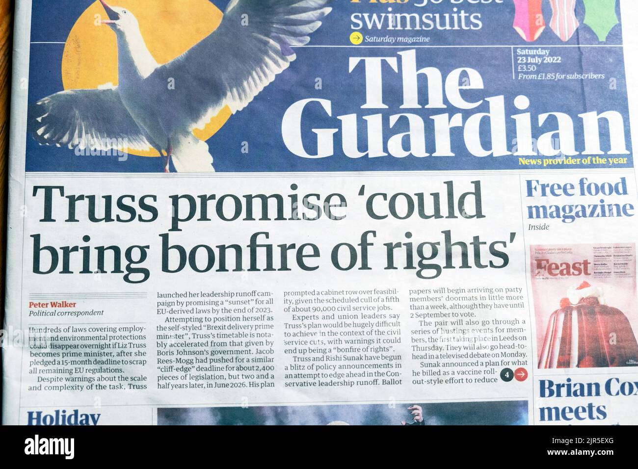 Liz 'Truss-Versprechen 'könnte ein Feuer der Rechte bringen' Guardian-Zeitung Titelseite EU-Vorschriften Artikel 23. Juli 2022 London Großbritannien Großbritannien Stockfoto