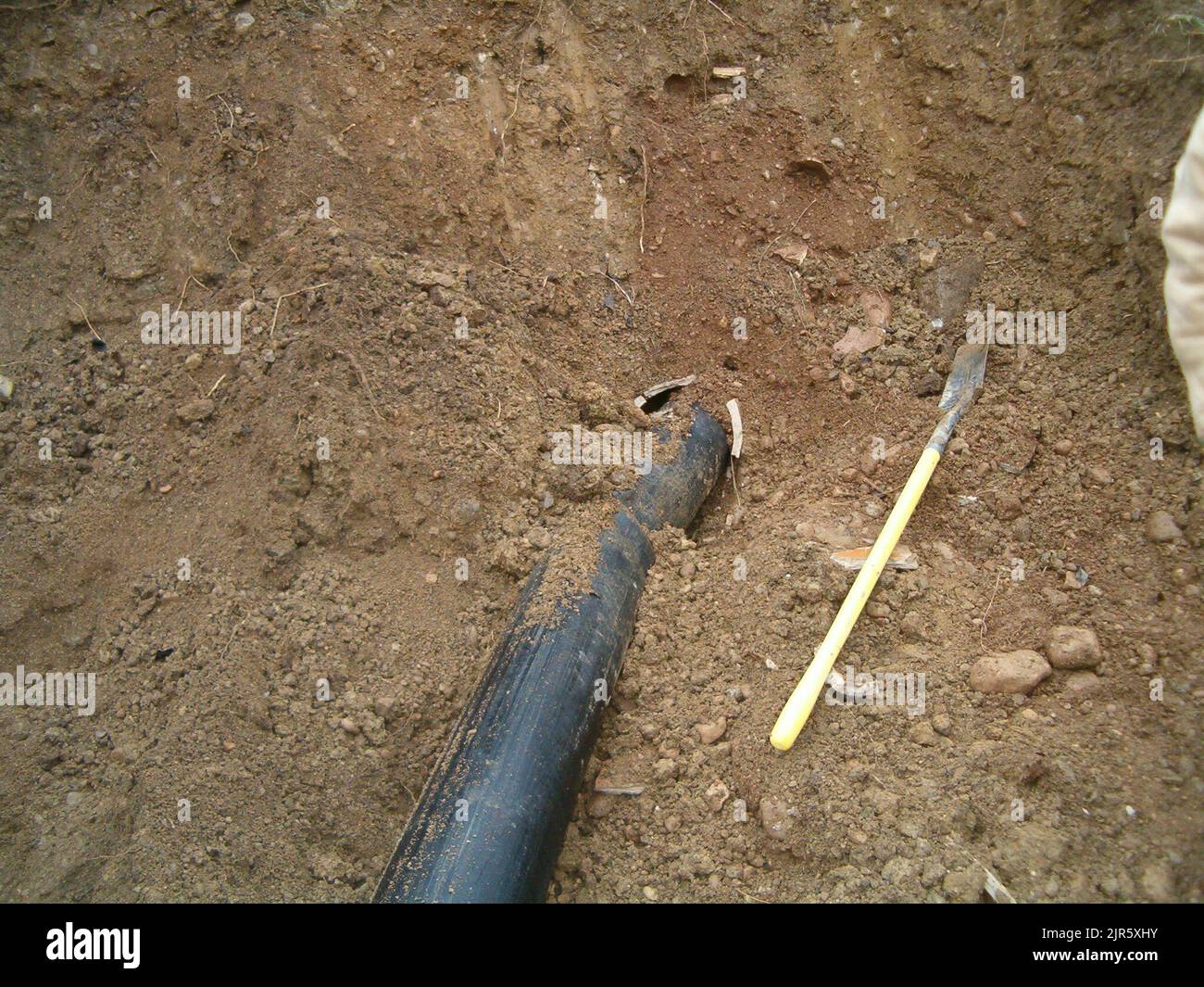 Mannloch A-9 HDPE (High Density Polyethylen) Liner, potenzielle Freigabestelle 7 - verlassene Mannlöcher und Kanalleitungen. Umweltaufreinigung am Standort Mound in Miamisburg, Ohio Stockfoto