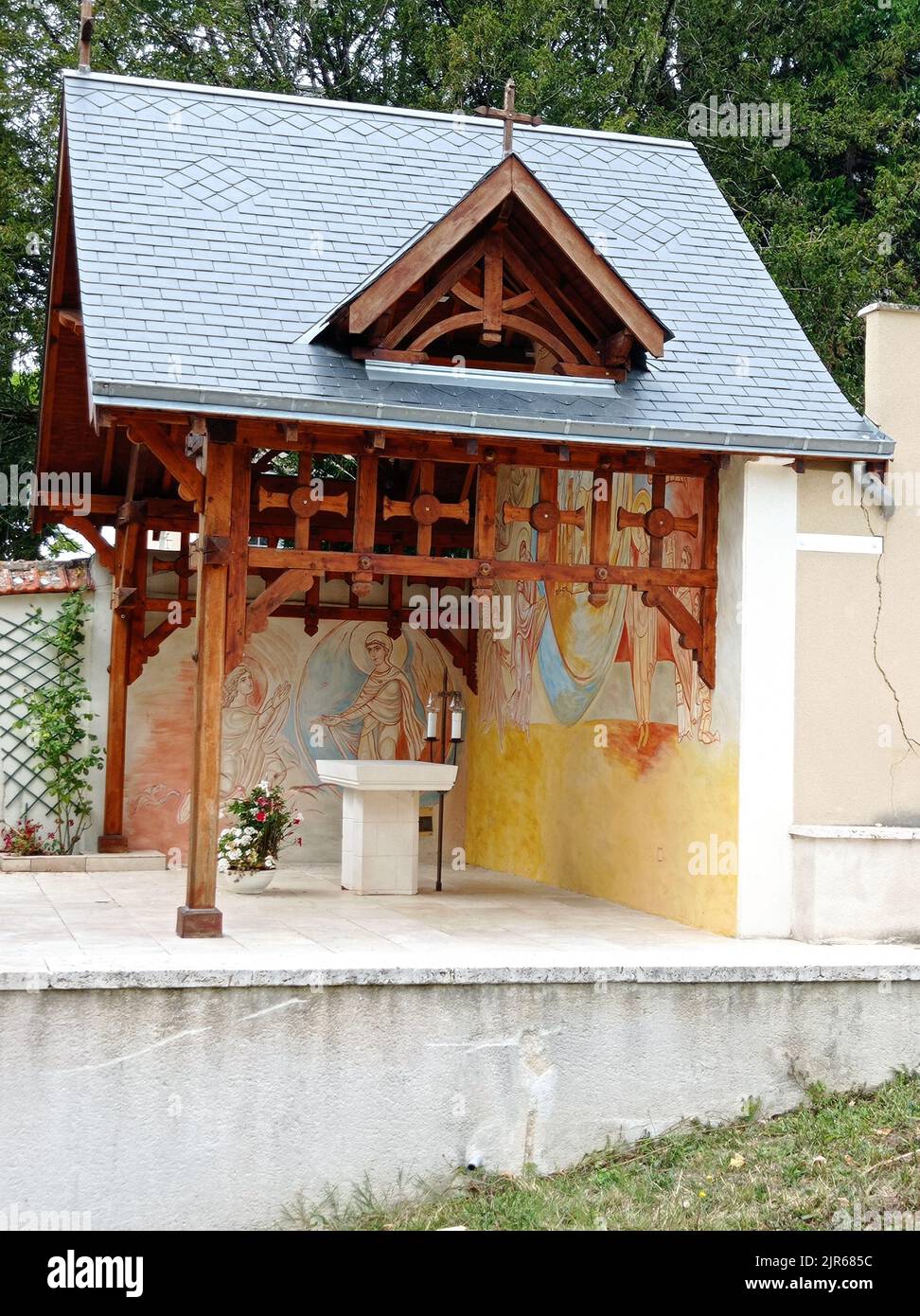 Le jardin du Sanctuaire de Pellevoisin, Indre, Frankreich Stockfoto