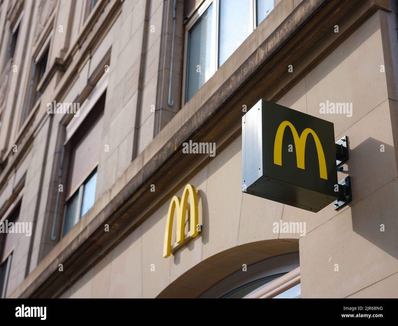 Basel, Schweiz Juli 4 2022 McDonald's Restaurants in Basel. McDonald