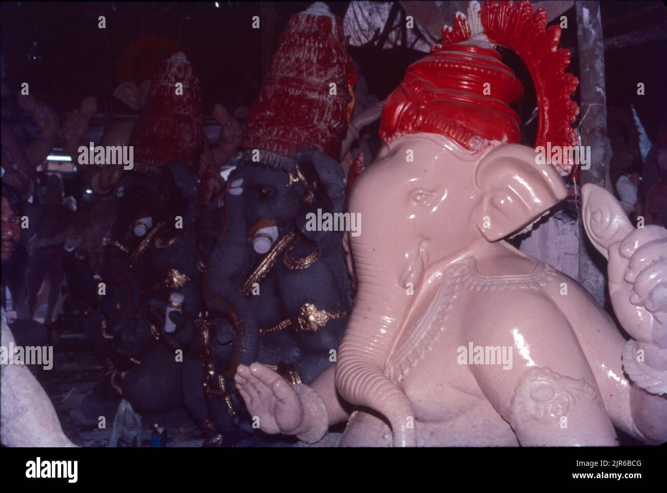 Ganpati Festival, Idol Making, Mainting in Workshop, Mumbai, Maharashtra, Indien Stockfoto