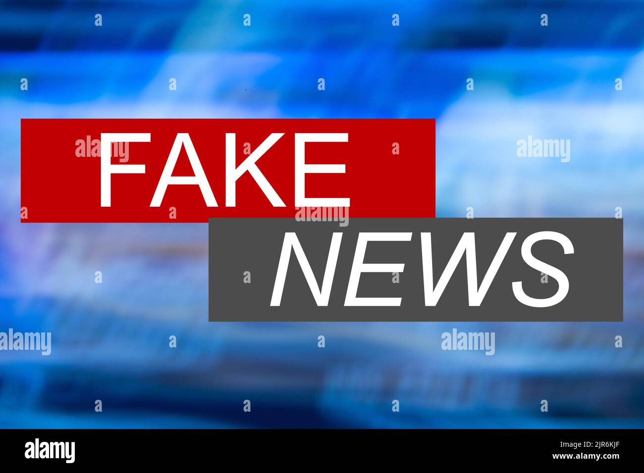 Symbolbild von Fake News: Der Bildschirm eines imaginären Nachrichtenprogramms zeigt eine Weltkarte und die Worte Fake News Stockfoto