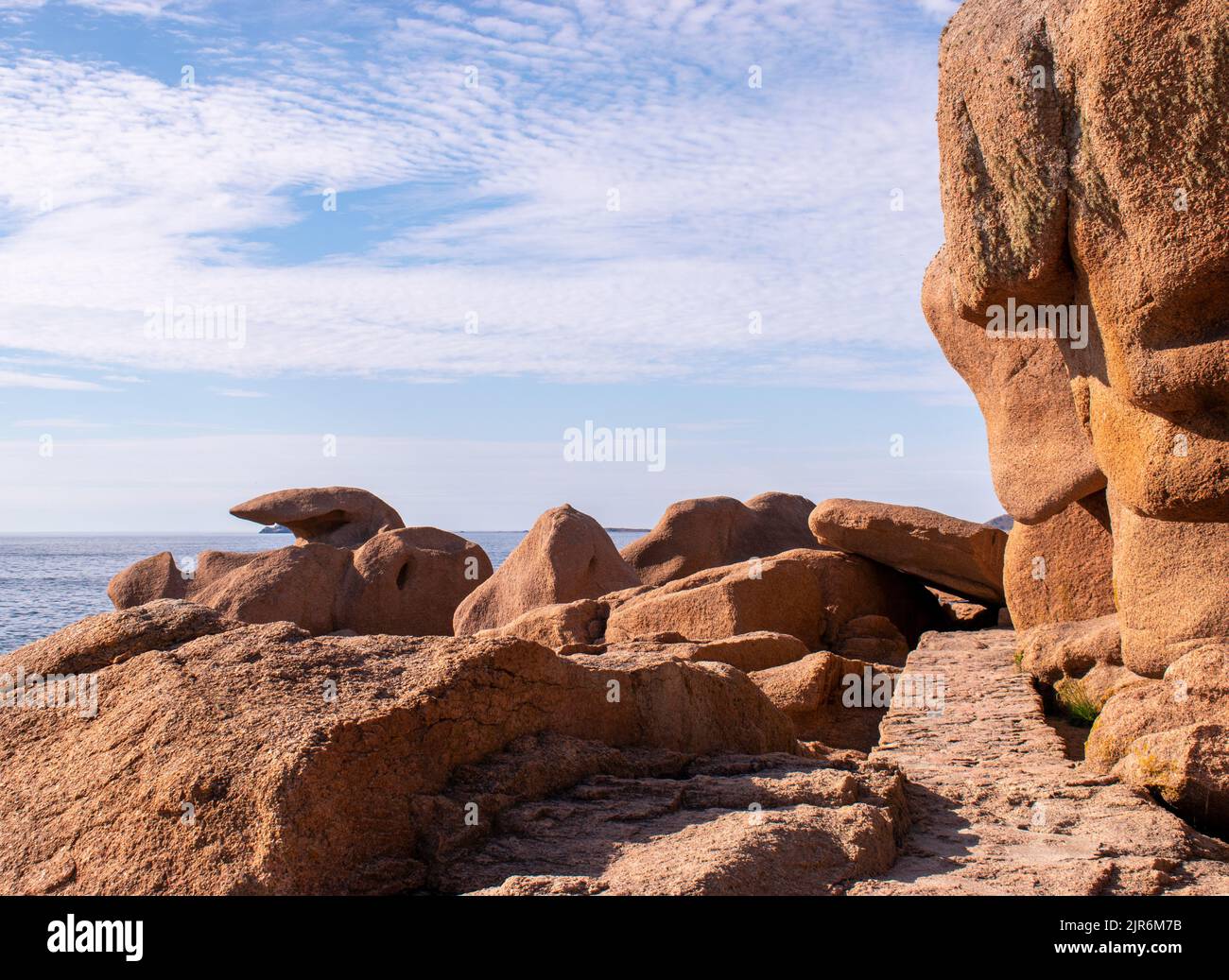 Die rosafarbene Granitküste bei Perros-Guirec in der Bretagne, Frankreich Stockfoto