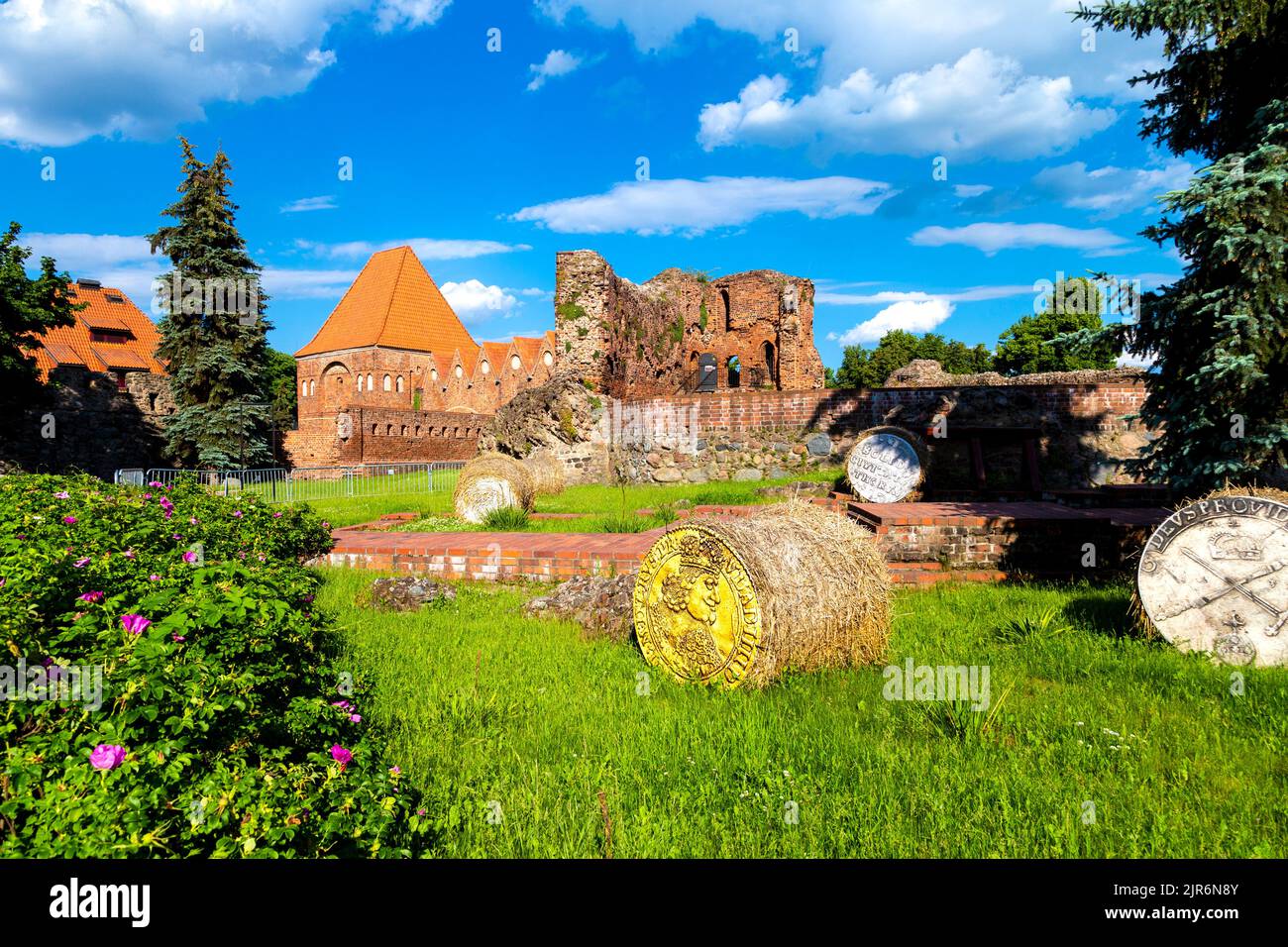 Ruinen der teutonischen Burg (Ruiny zamku krzyżackiego w Toruniu) aus dem 14.. Jahrhundert, Torun, Polen Stockfoto