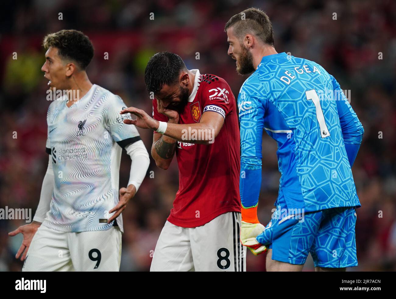 Bruno Fernandes von Manchester United reagiert, nachdem Liverpool beim Premier-League-Spiel in Old Trafford, Manchester, ihr erstes Tor erzielt hat. Bilddatum: Montag, 22. August 2022. Stockfoto