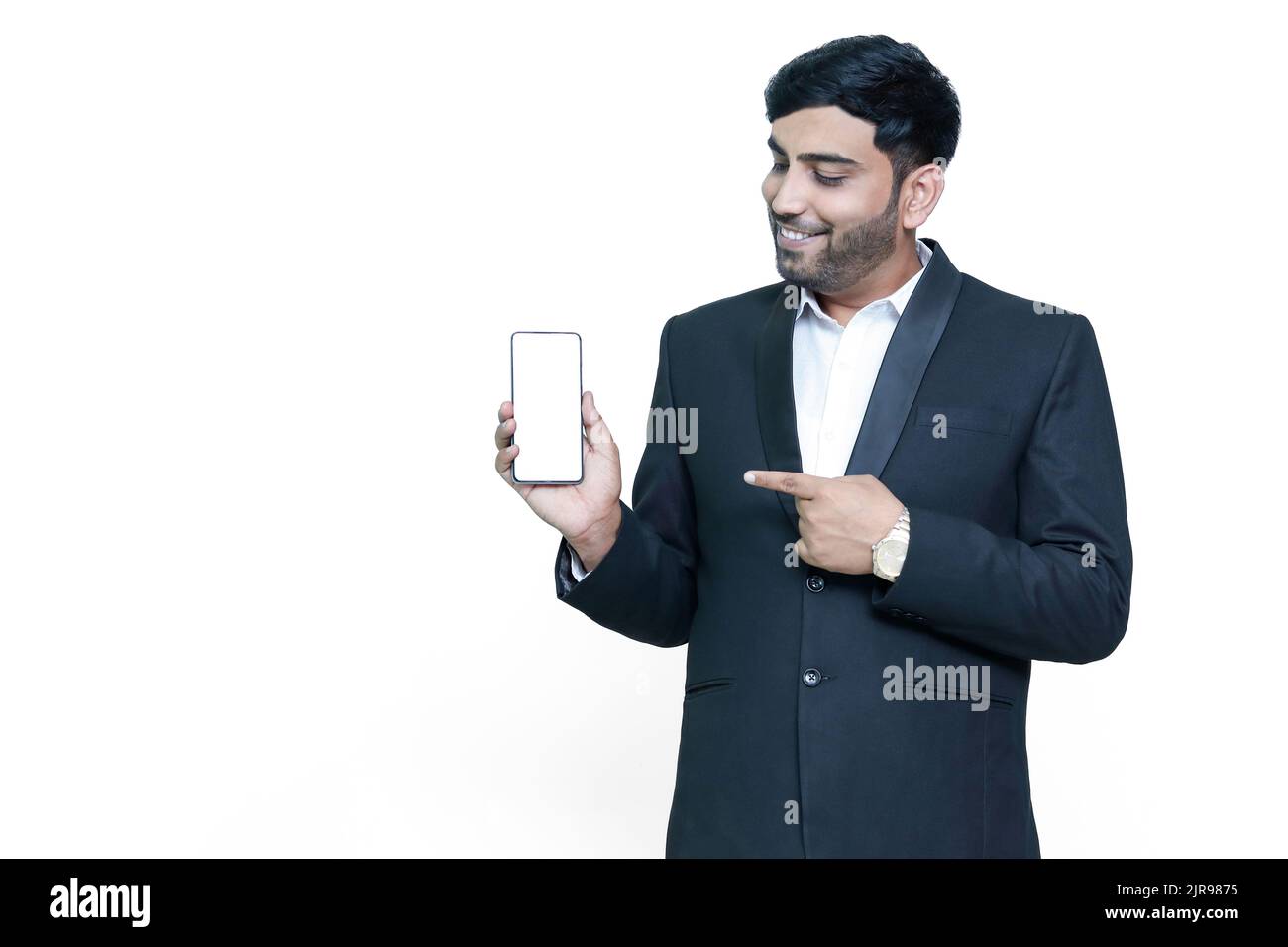 Zeigt mobile leere Bildschirm in Anzug männlichen Modell. Stockfoto