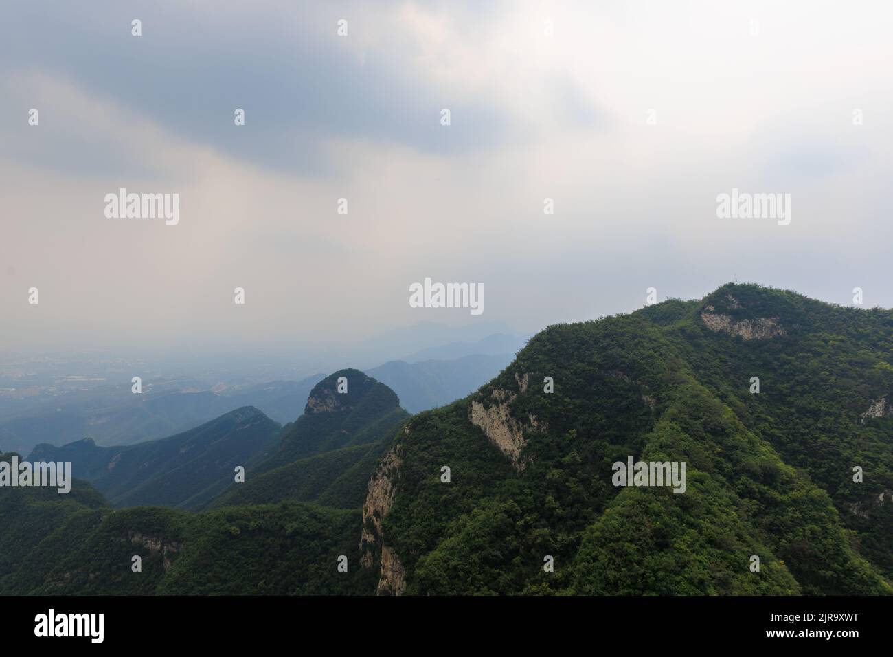 China Peking Qianling Berg Sommer Tagesansicht Stockfoto