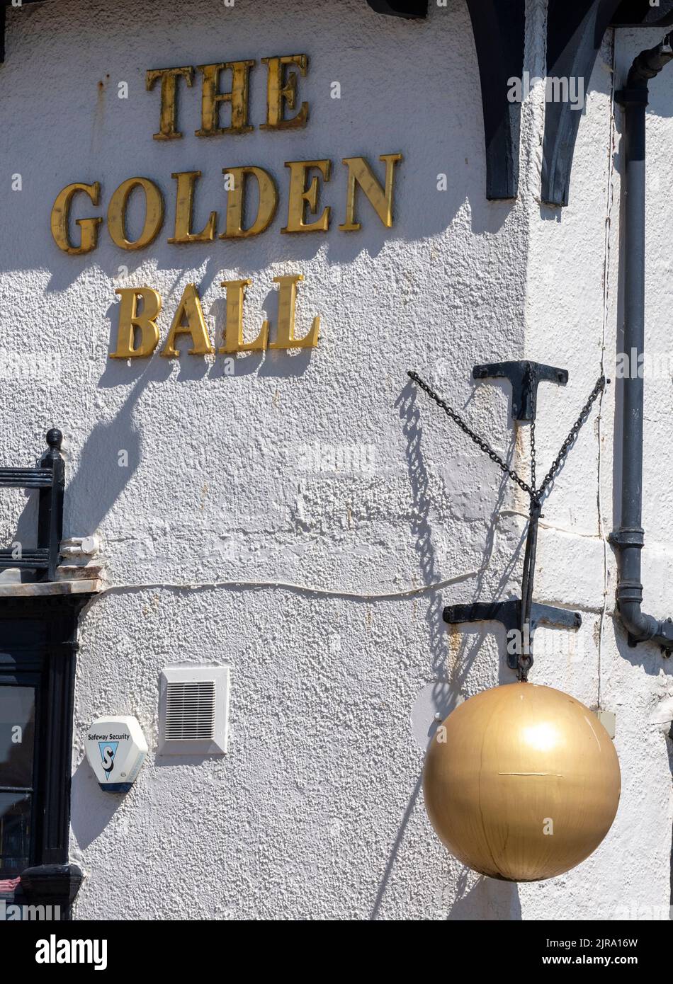 The Golden Ball Public House, Sandside, Scarborough, North Yorkshire, Yorkshire, England, Großbritannien Stockfoto