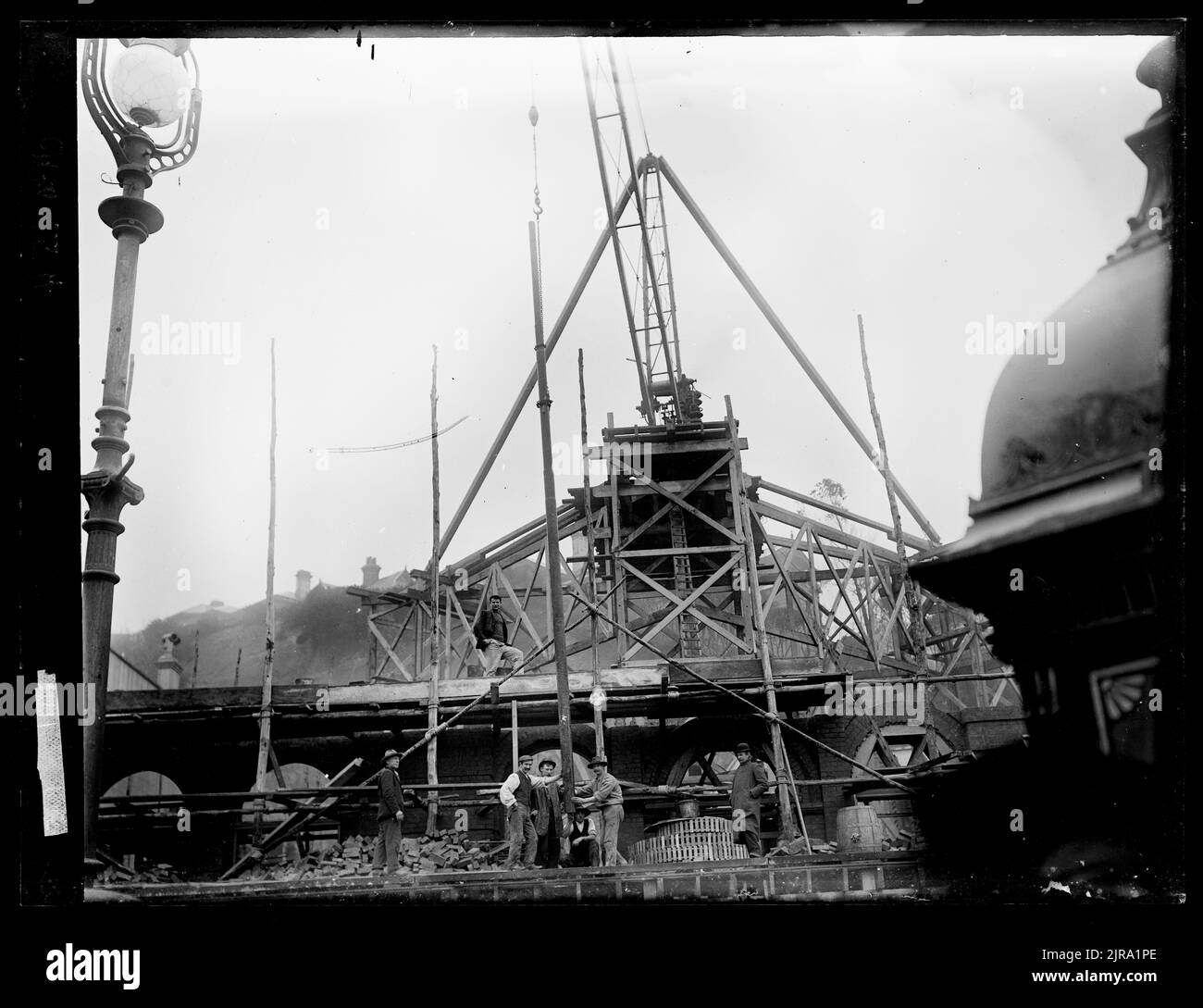 Gebäudekonstruktion, um 1900, Hersteller unbekannt. Geschenk von Margaret und John Christie, 1979. Stockfoto