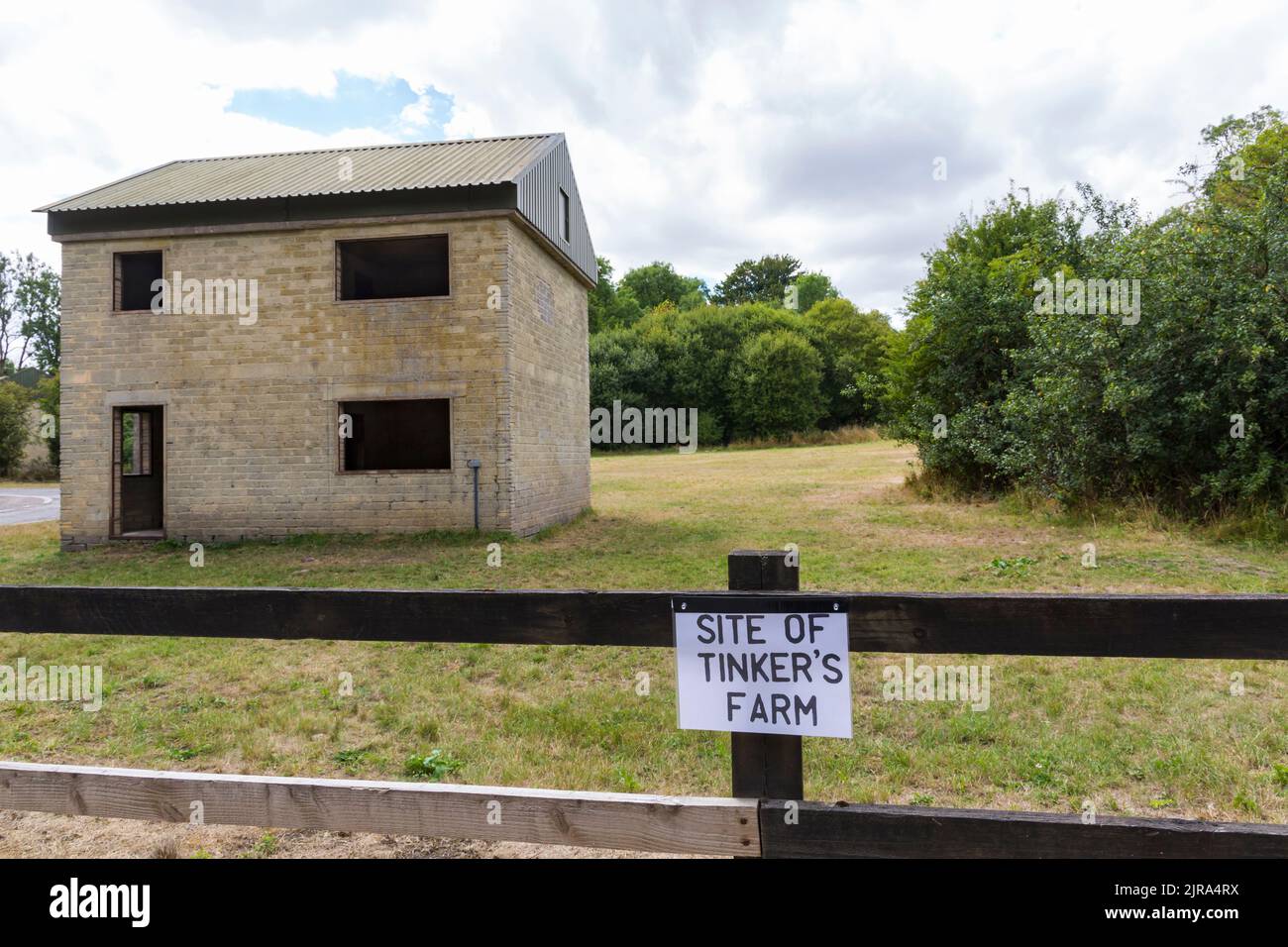 Imber Tag der offenen Tür für Besucher, um das verlassene Geisterdorf auf der Salisbury Plain, Wiltshire UK im August - Standort von Tinker's Farm zu sehen Stockfoto