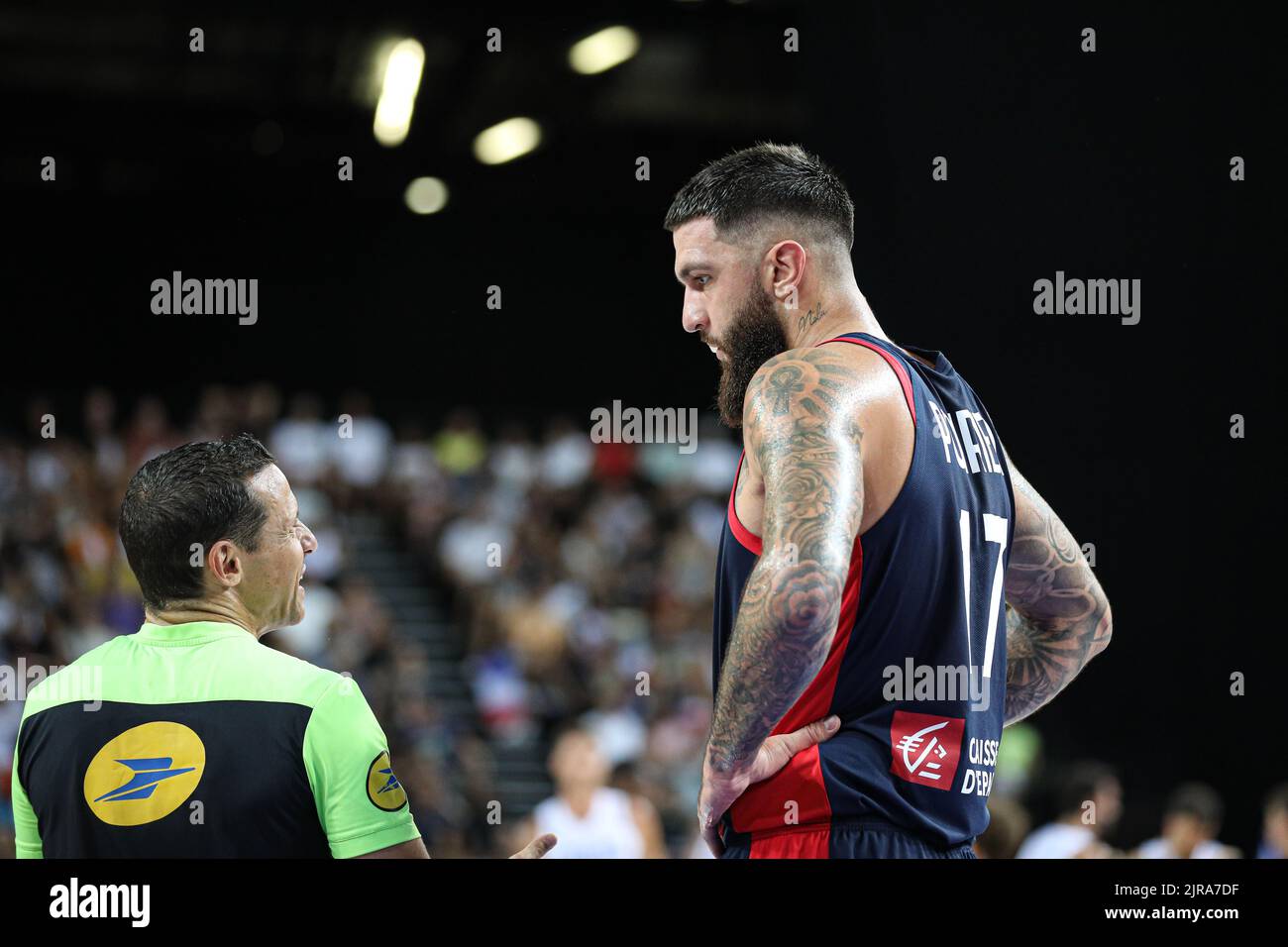 Vincent Poirier beim zweiten Spiel für das France Basket Team gegen Italien in Montpellier als Vorbereitung auf den Eurobasket 2022 Stockfoto