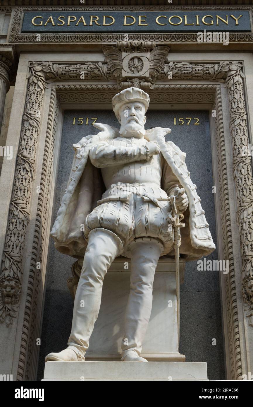 Denkmal von Gaspard de Coligny, das während des Massakers von Saint Bartholomew 1572 von Gustave Crauk (1889) ermordet wurde - Oratorientempel, rue de Rivoli -Paris Stockfoto