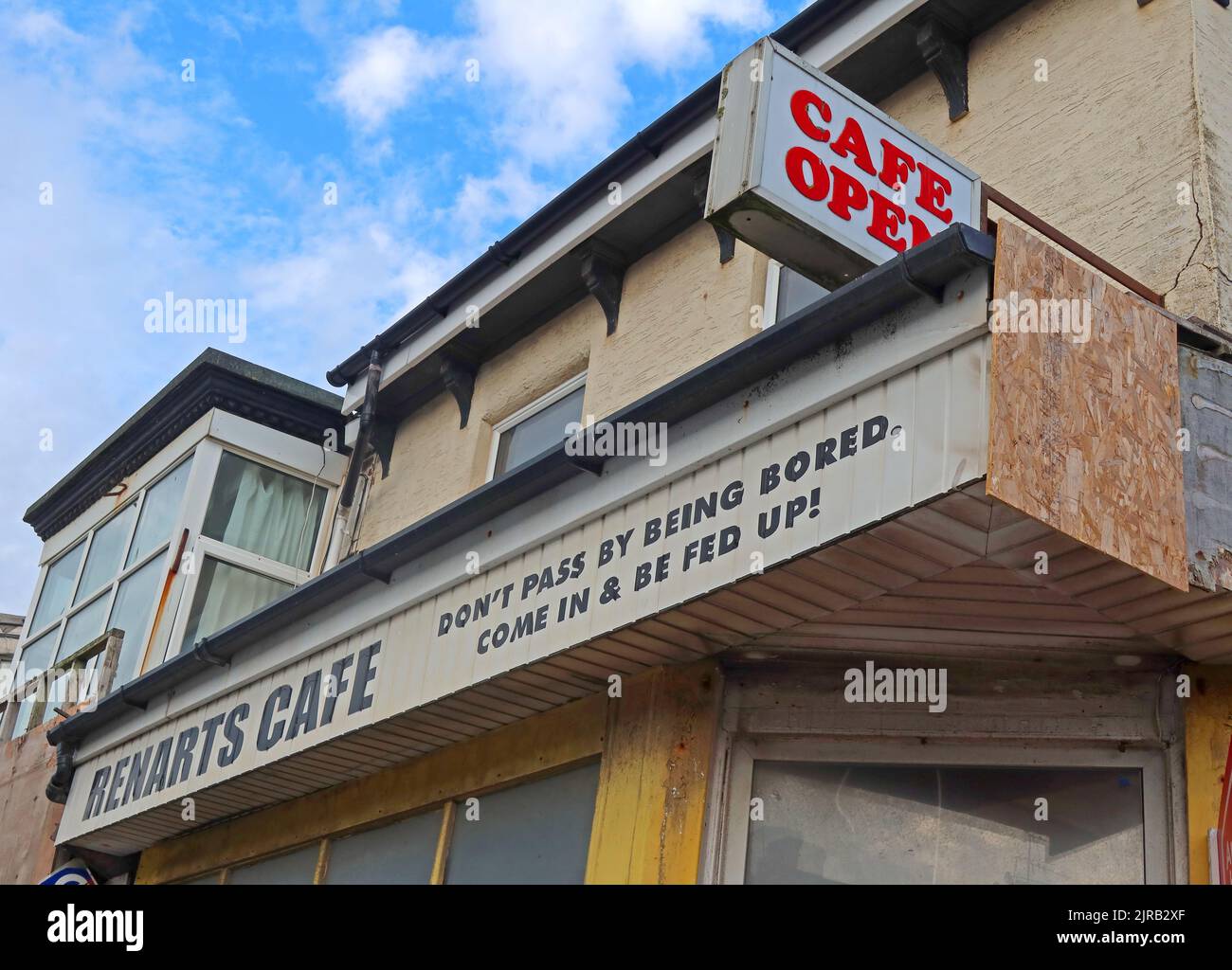 Das Café ist geöffnet, Renarts Cafe kommt nicht vorbei, weil es langweilig ist, kommt rein und habt die Nase voll! - 156 Lytham Rd, Blackpool, Lancs, England, Vereinigtes Königreich, FY1 6DJ Stockfoto