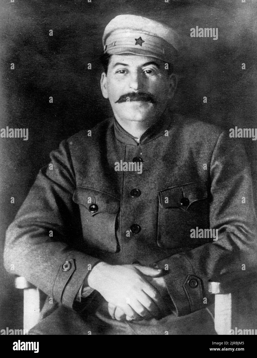 Ein Foto von Stalin, nach Informationen in der Zeitschrift Kommunist veröffentlicht, aufgenommen im Jahr 1920. Stockfoto