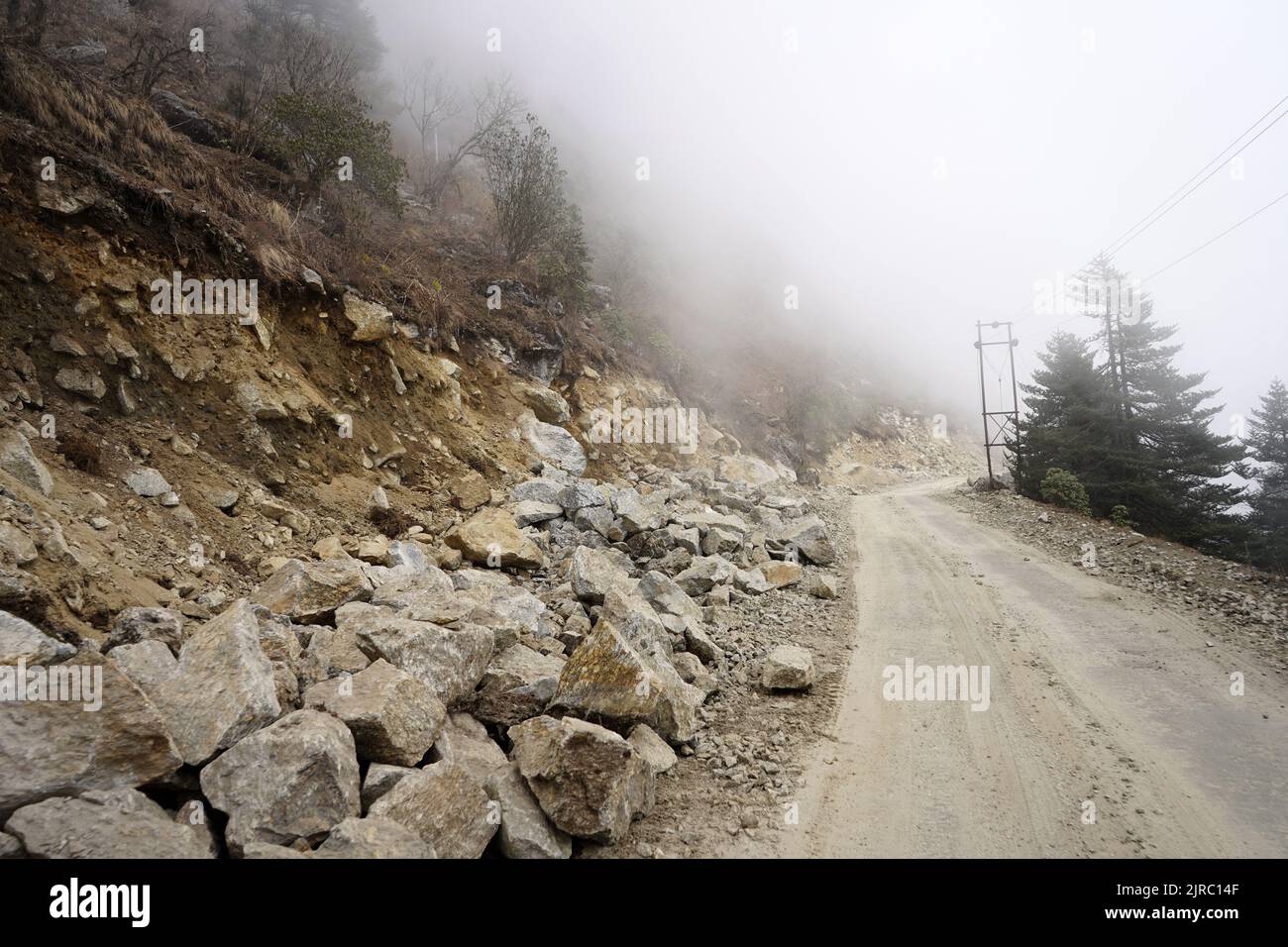 Sikkim Straßenzustand nach der Landrutsche Stockfoto