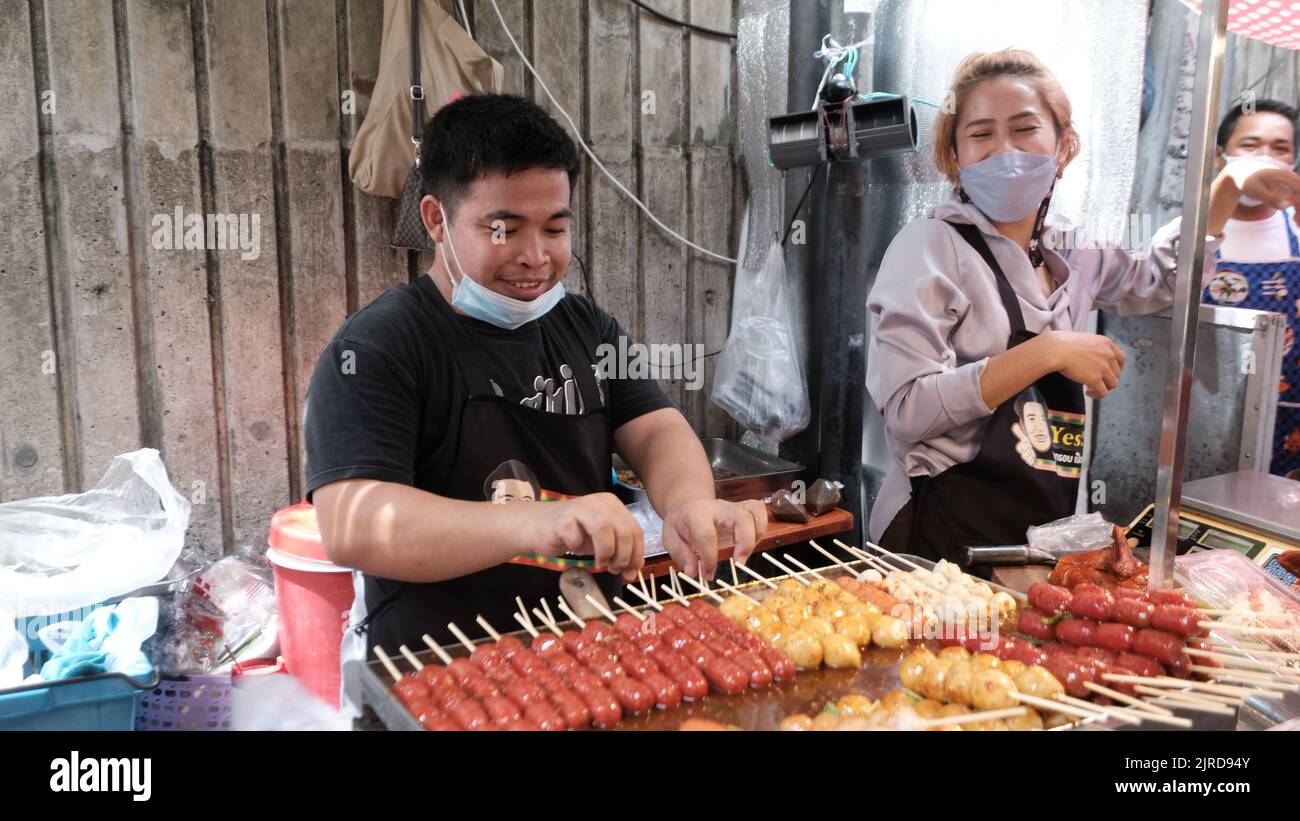 Meat Sticks Lalai Sap Market Silom Road, Bang Rak, Bangkok, Thailand Stockfoto