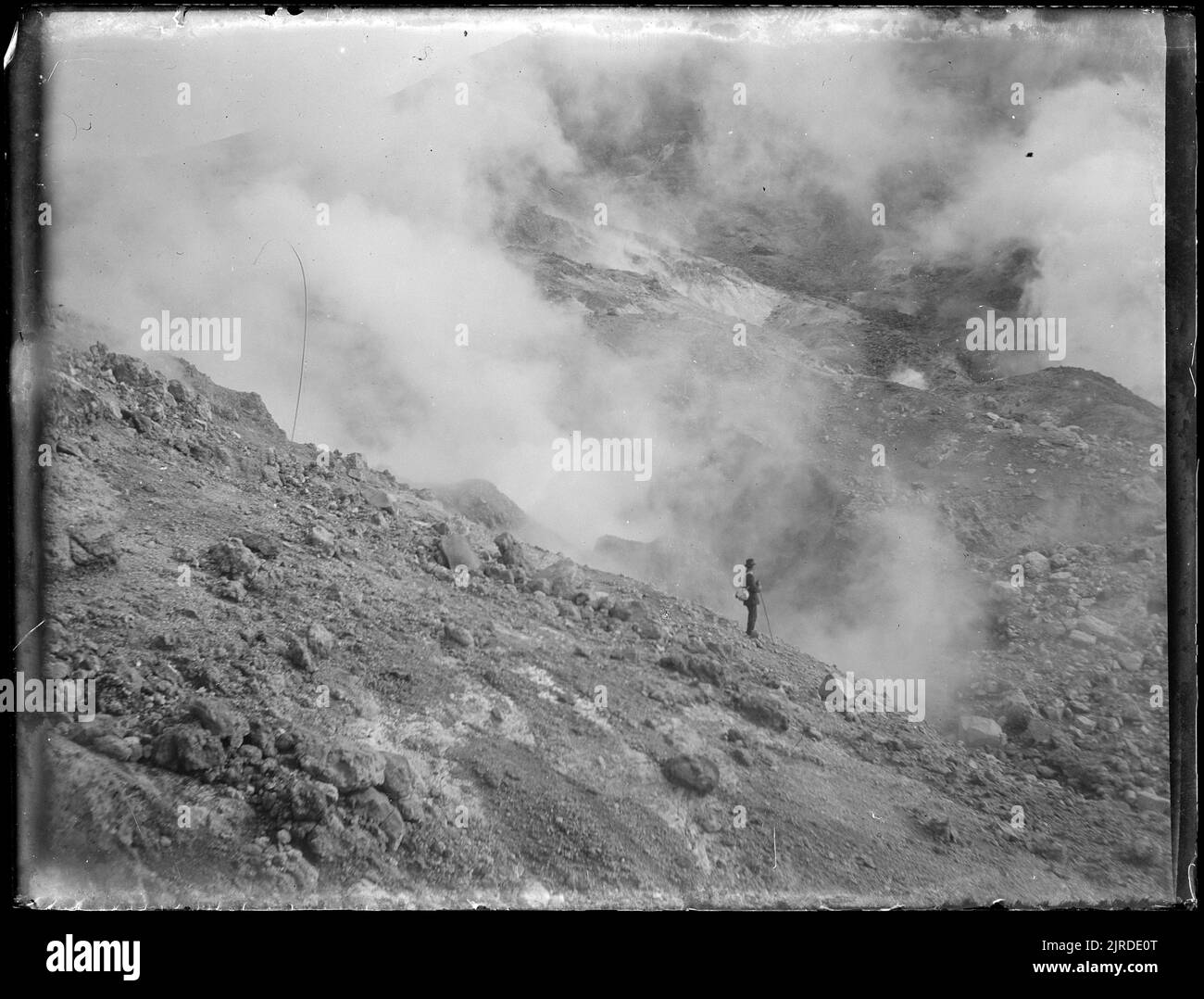 Ketahi Hot Springs, Bay of Plenty, 1913, Bay of Plenty, von Fred Brockett. Stockfoto