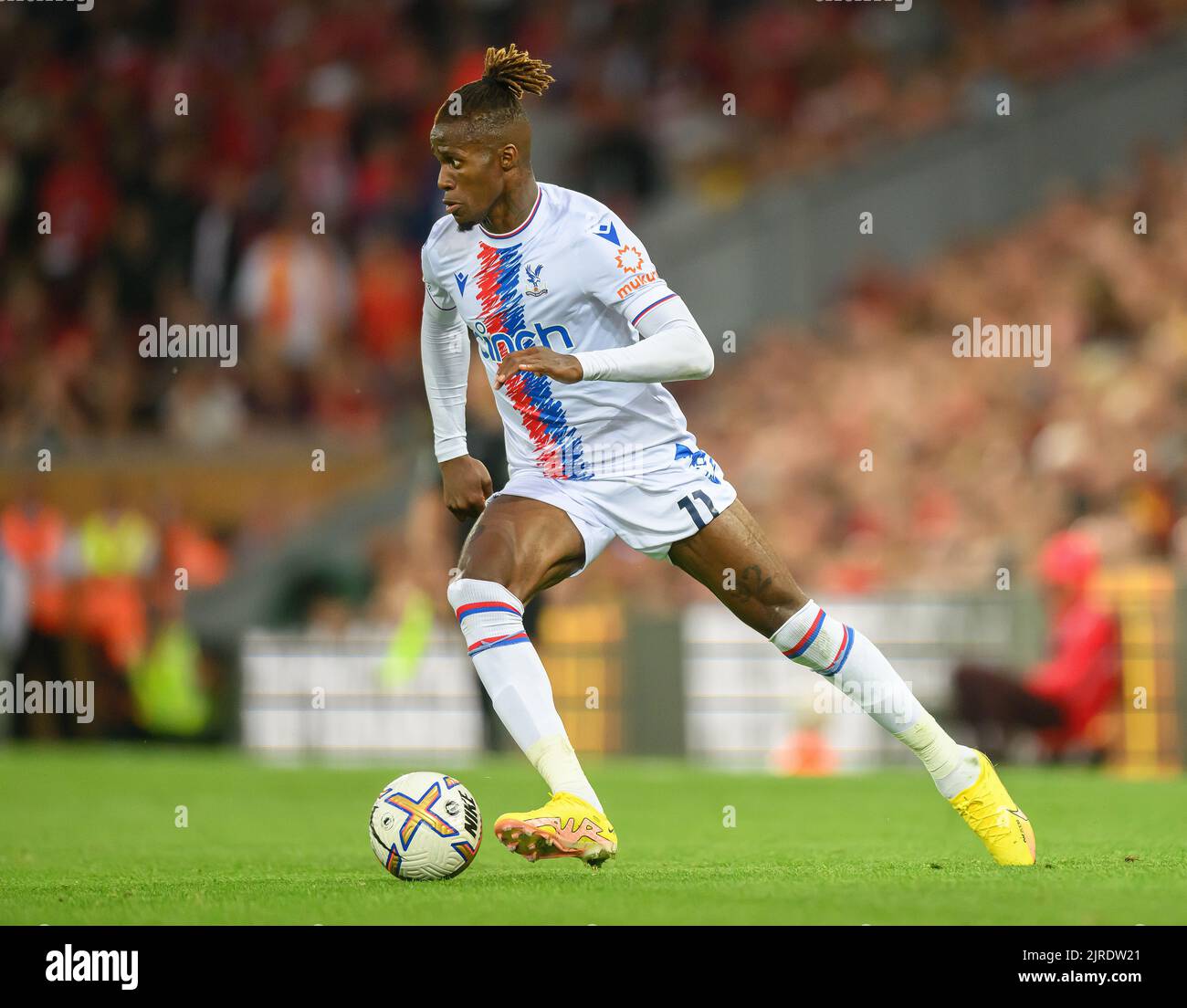 15 Aug 2022 - Liverpool gegen Crystal Palace - Premier League - Anfield Wilfried Zaha vom Crystal Palace während des Premier League-Spiels in Anfield. Picture : Mark Pain / Alamy Live News Stockfoto