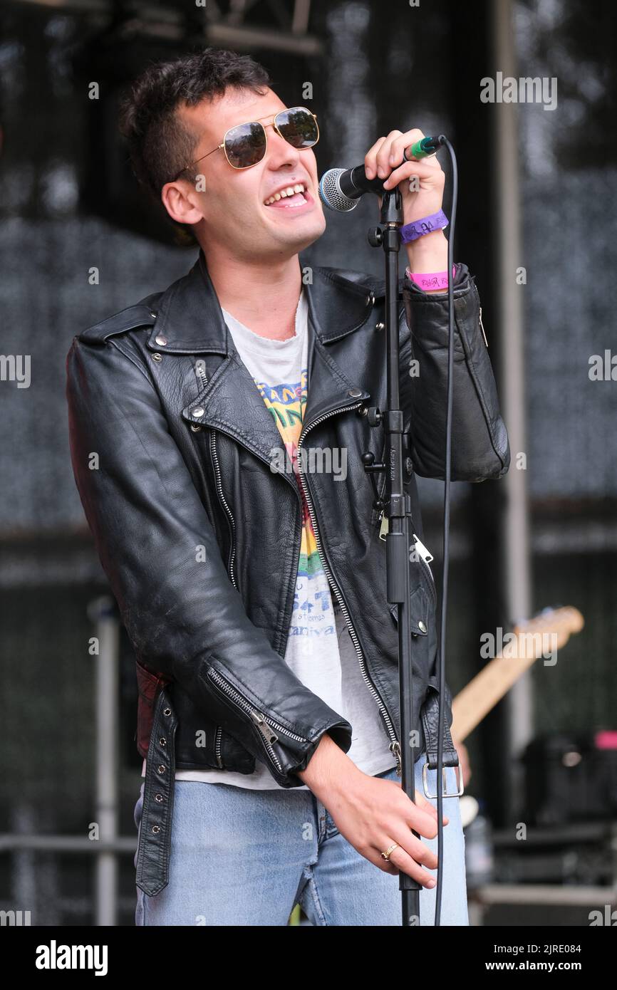 Javier Sola von den Gulps beim Weyfest Festival, Tilford, England, Großbritannien. 20. August 2022 Stockfoto