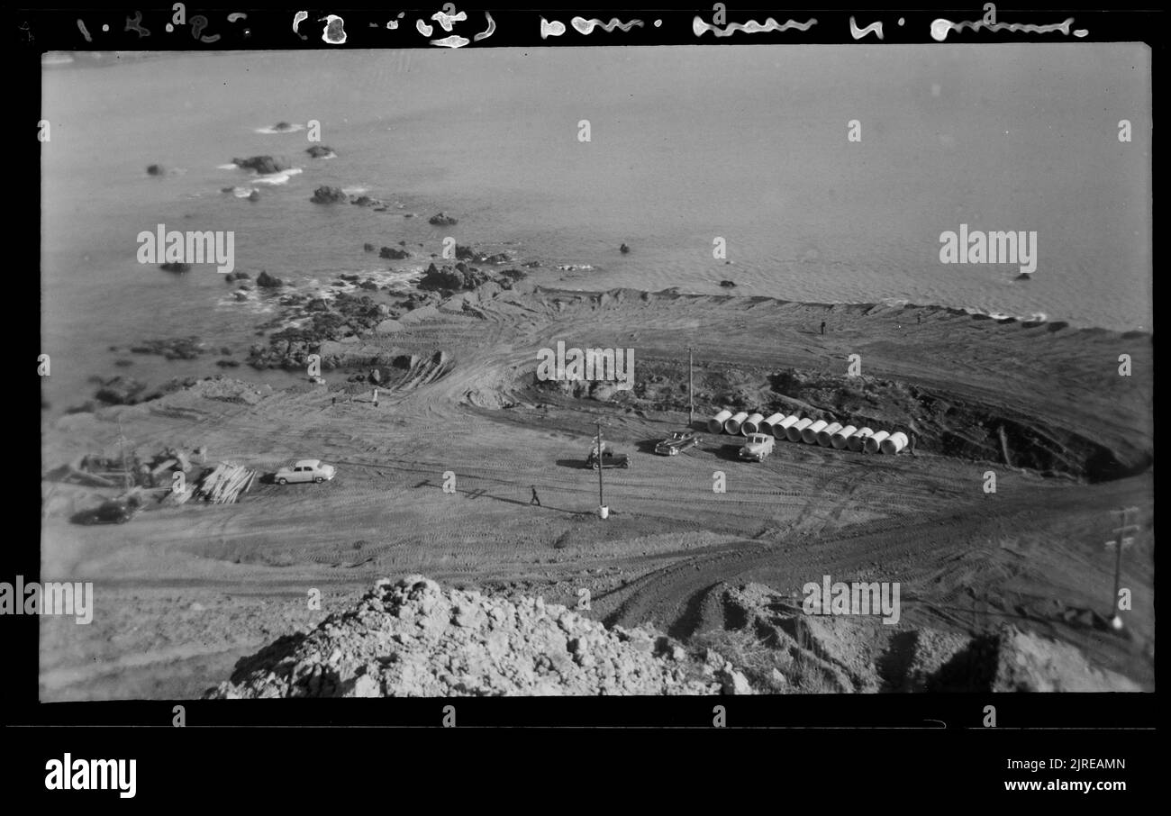 Rongotai Aerodrome, Lyall Bay Reclaimation ..., 01. August 1953, von Leslie Adkin. Stockfoto