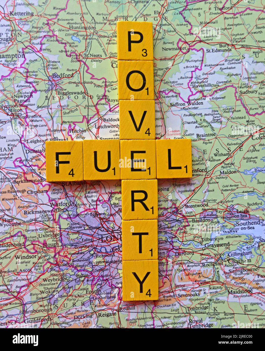 Karte zeigt Südengland, mit den Worten „Fuel Poverty“. Mehr als die Hälfte der britischen Haushalte in ganz Großbritannien wird sich für Essen oder Wärme entscheiden Stockfoto