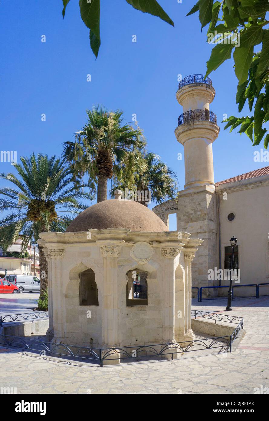 Osmanische Moschee in Ierapetra, der südlichsten Stadt Griechenlands, Kreta, Griechenland, Europa Stockfoto