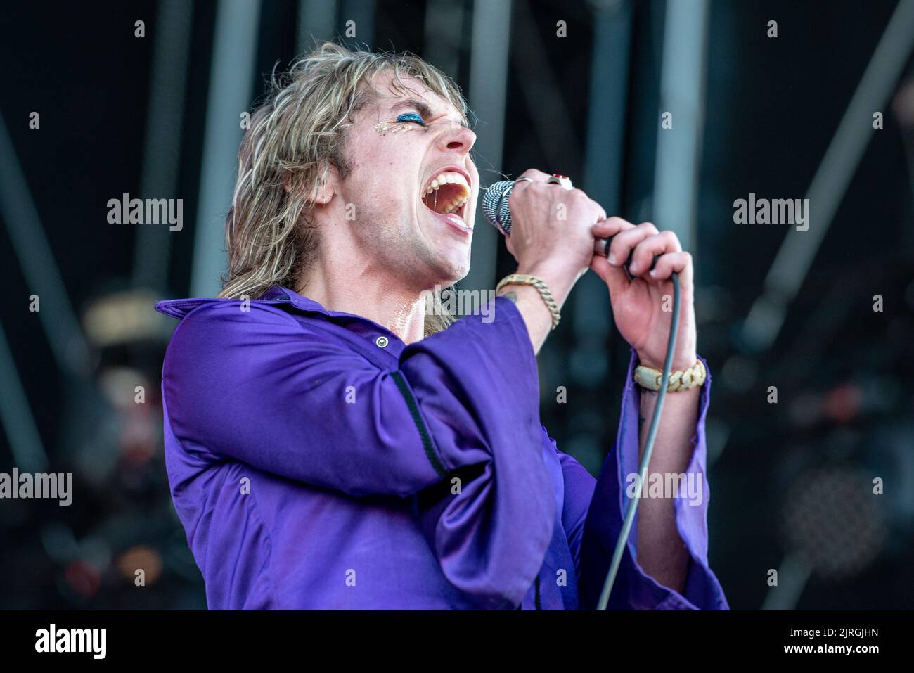09. Juni 2022: Sänger Luke Spiller von The Struts tritt beim iDays 2022 Festival in Mailand auf Stockfoto