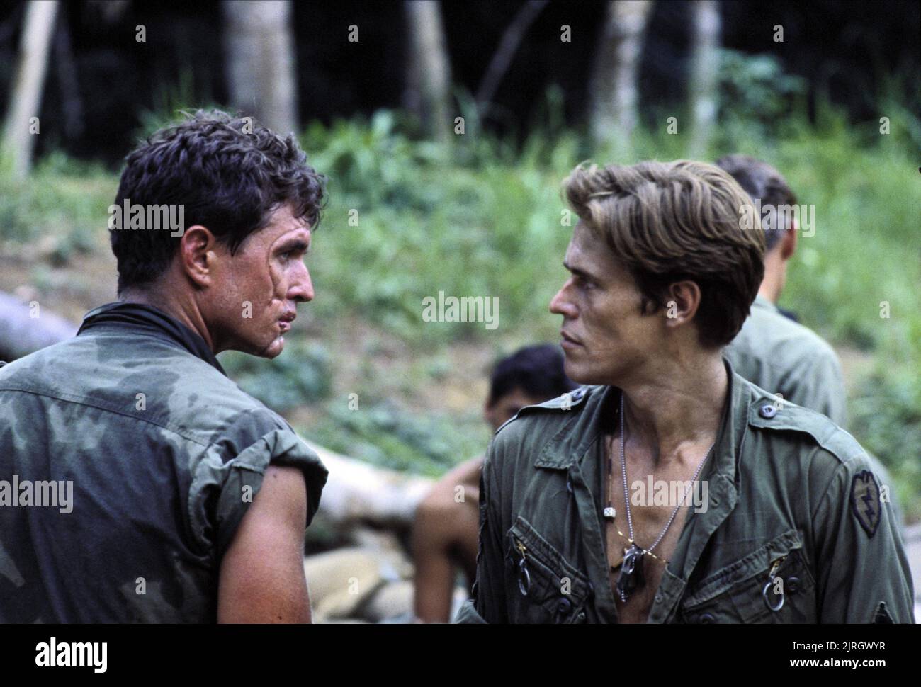 TOM Berenger, Willem Dafoe, PLATOON, 1986 Stockfoto