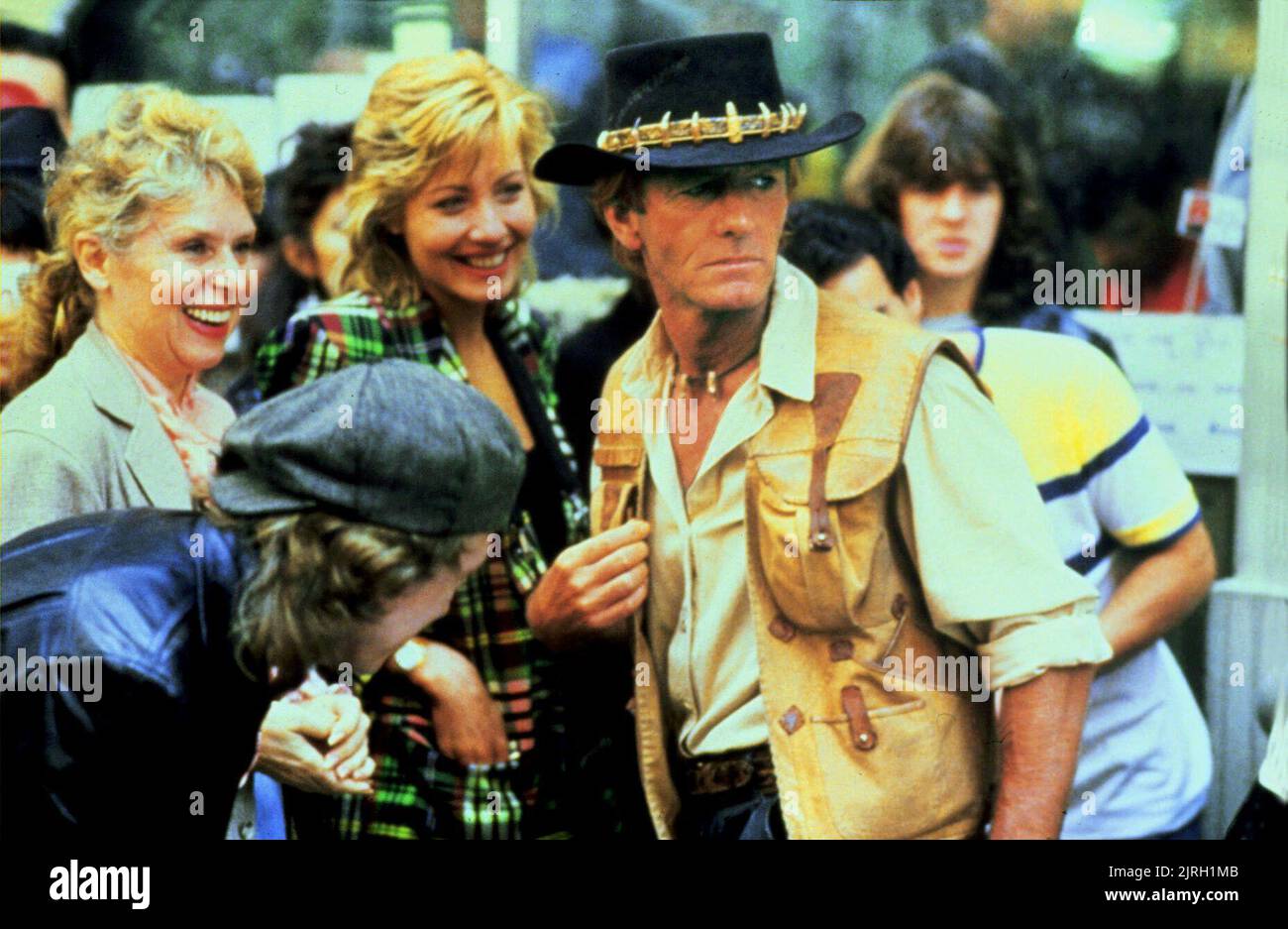 LINDA KOZLOWSKI, Paul Hogan, CROCODILE DUNDEE, 1986 Stockfoto