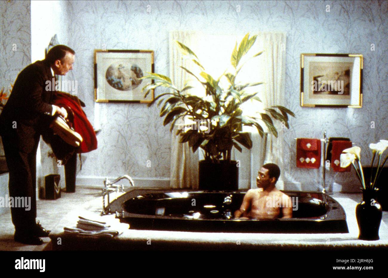 DENHOLM ELLIOTT, EDDIE MURPHY, die Plätze tauschen, 1983 Stockfoto