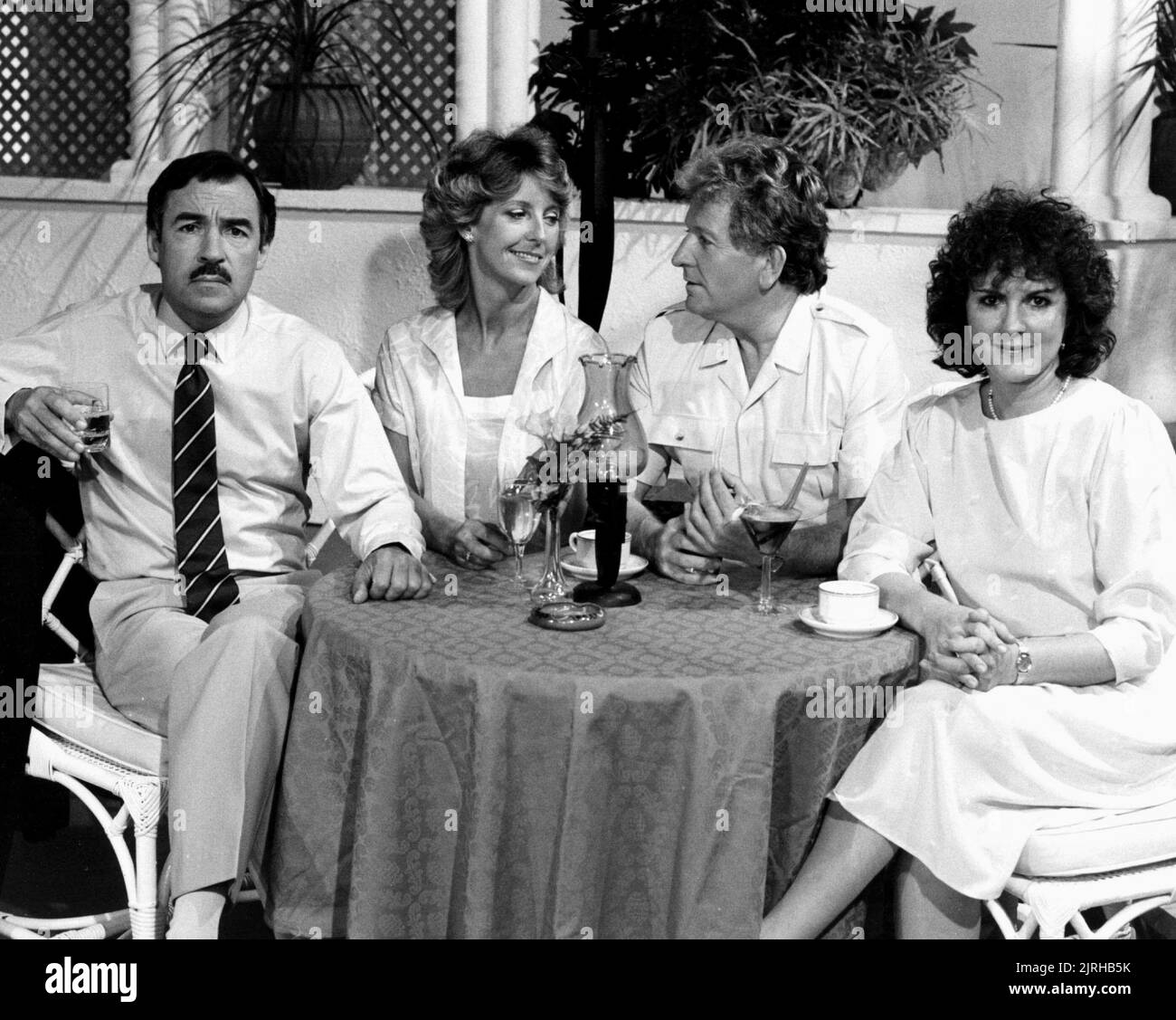 NEIL STACY, JOANNA VAN GYSEGHEN, Keith Barron, GWEN TAYLOR, DUTY FREE, 1984 Stockfoto