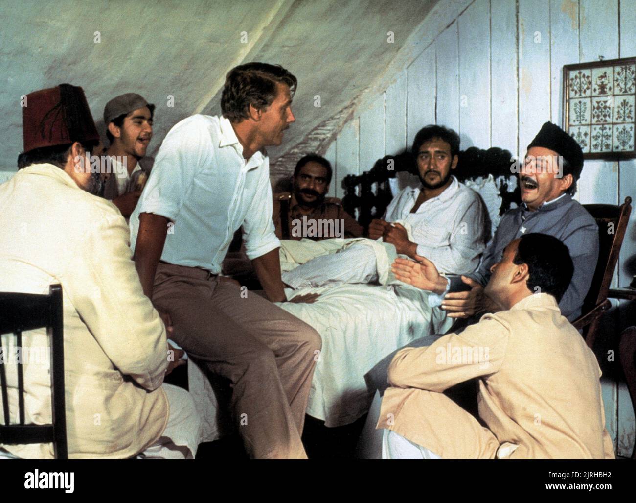 JAMES FOX, VICTOR BANERJEE, SAEED JAFFREY, ART MALIK, eine Passage nach Indien, 1984 Stockfoto