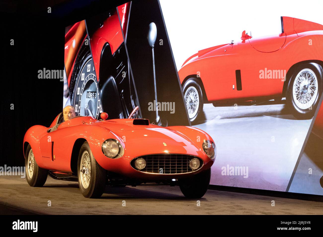RM Sotheby's Auktion bei der Monterey California Car Week Oldtimer-Sammlerauktionen. Stockfoto