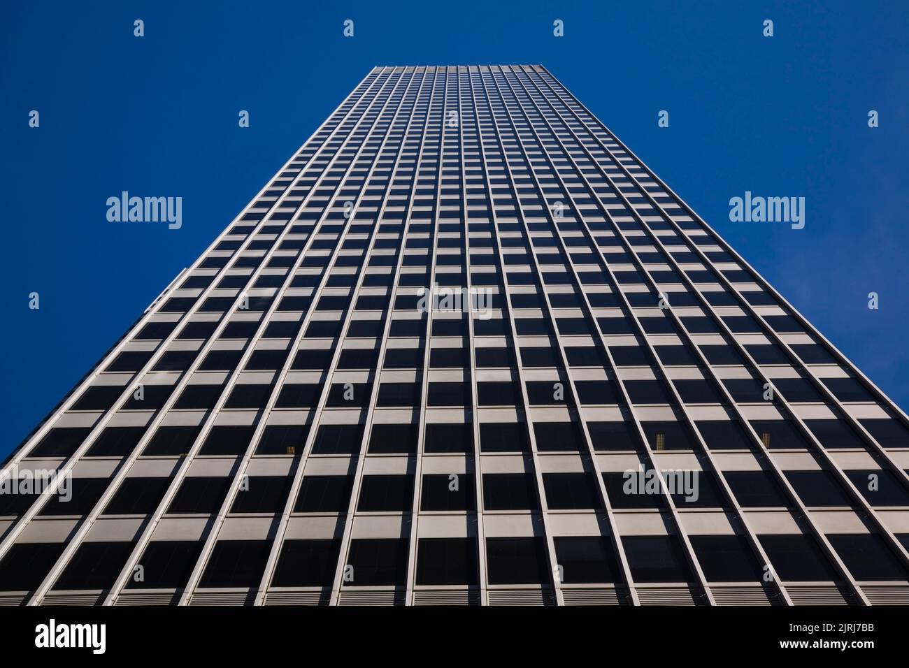 Moderner Büroturm aus Glas und Stahl, Montreal, Quebec, Kanada. Stockfoto