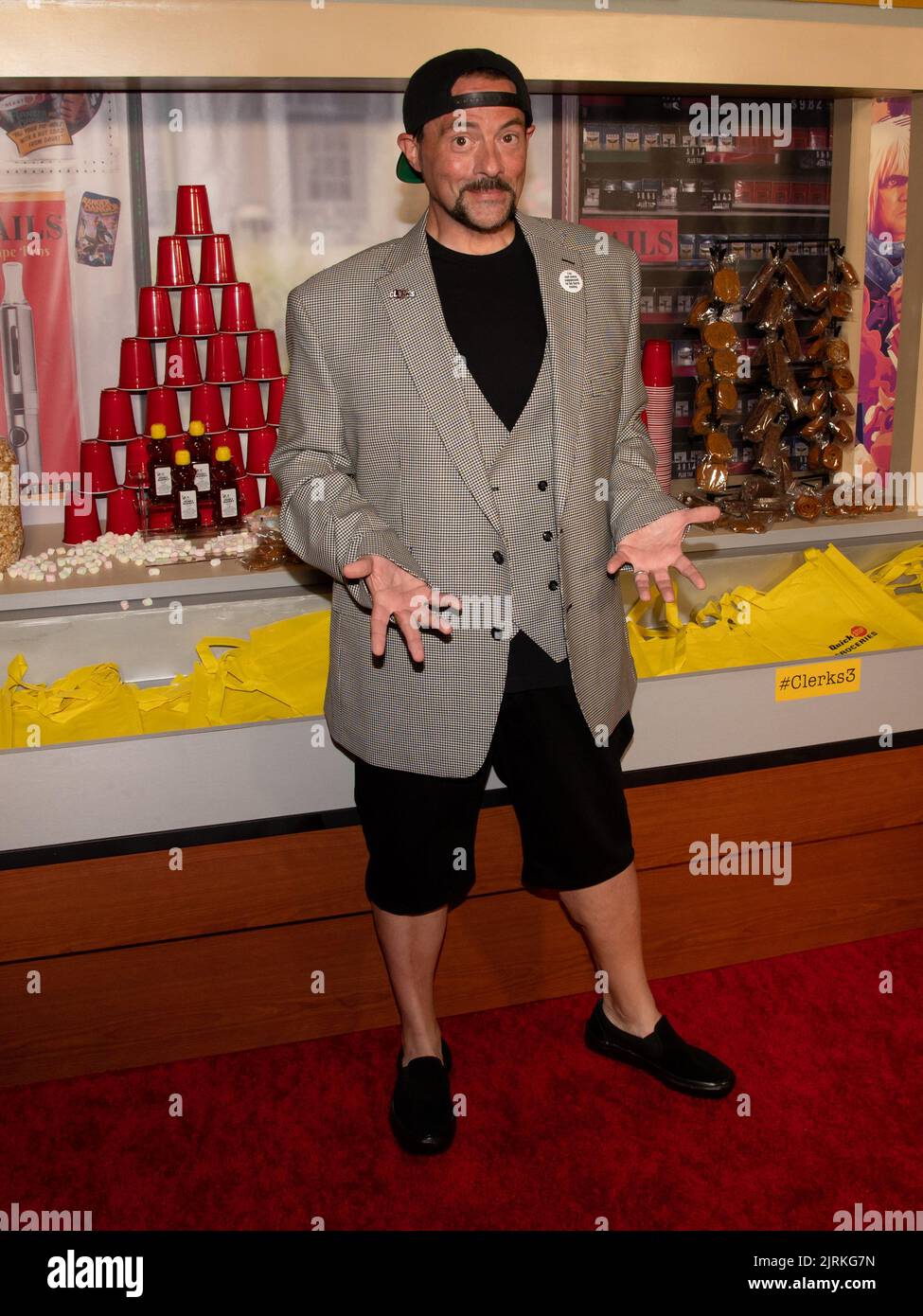 24. August 2022, Hollywood, Kalifornien, USA: Kevin Smith nimmt an der Los Angeles-Premiere von Lionsgates ''Clerks III' Teil (Bild: © Billy Bennight/ZUMA Press Wire) Stockfoto