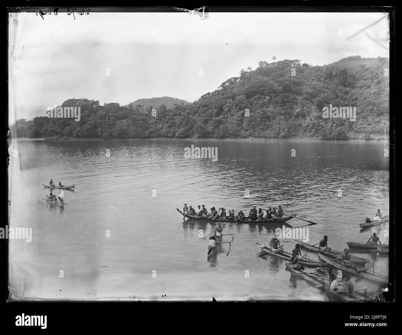 [Canoes, Pango Pango (sic), Samoa], 23. Juli 1884, Dunedin, Von Burton Brothers, Alfred Burton. Stockfoto