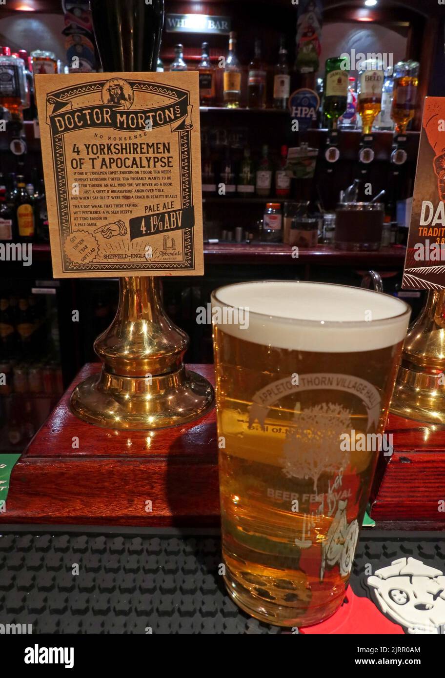 ATVH Appleton Thorn Village Hall Bar, CAMRA Club des Jahres 2020, Stretton Rd, Appleton Thorn, Warrington, Ceshire, England, UK, WA4 4RT Stockfoto