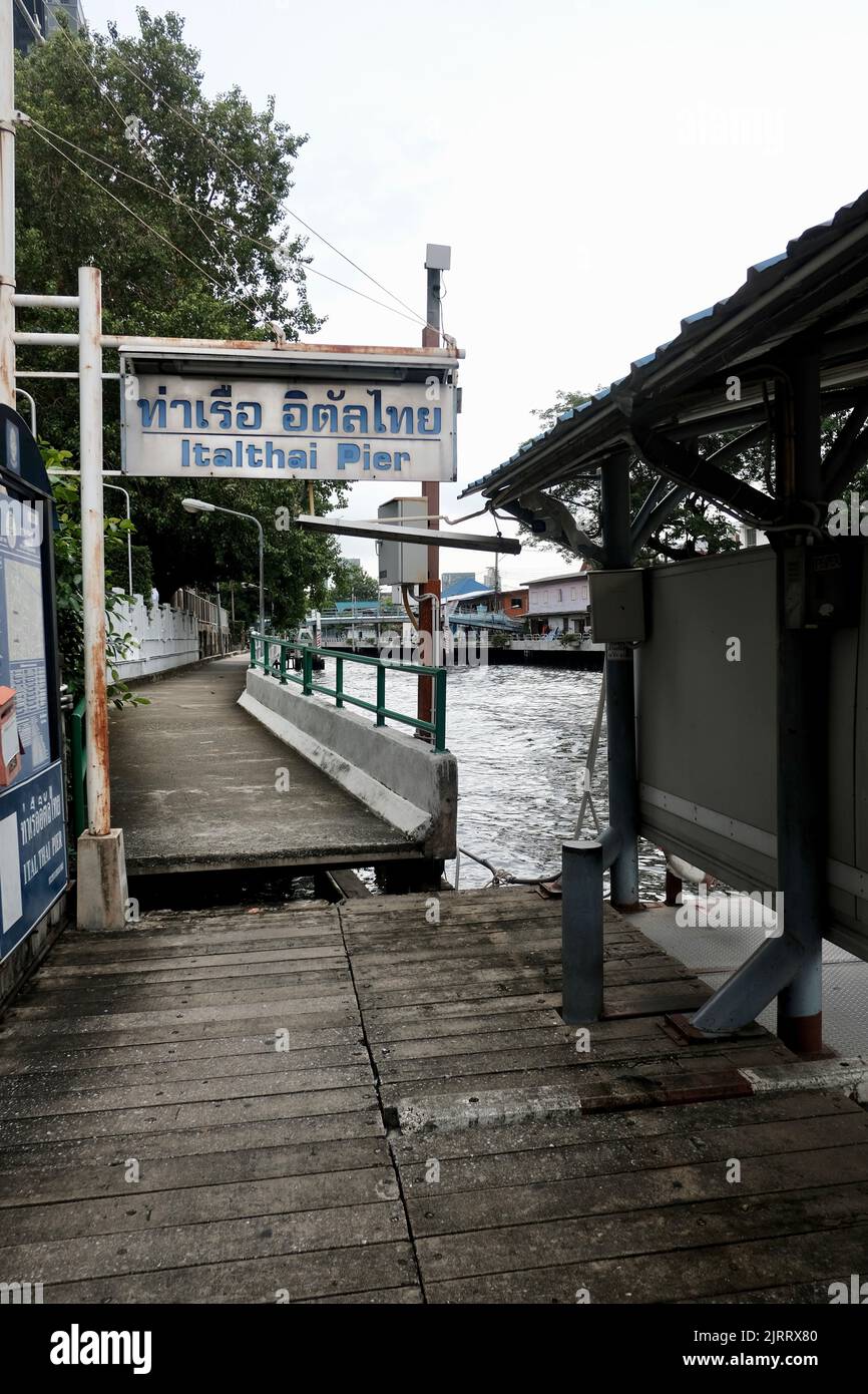 Khlong Saen Saep Ital Thai Pier Bang Kapi, Huai Khwang, Bangkok Thailand Stockfoto