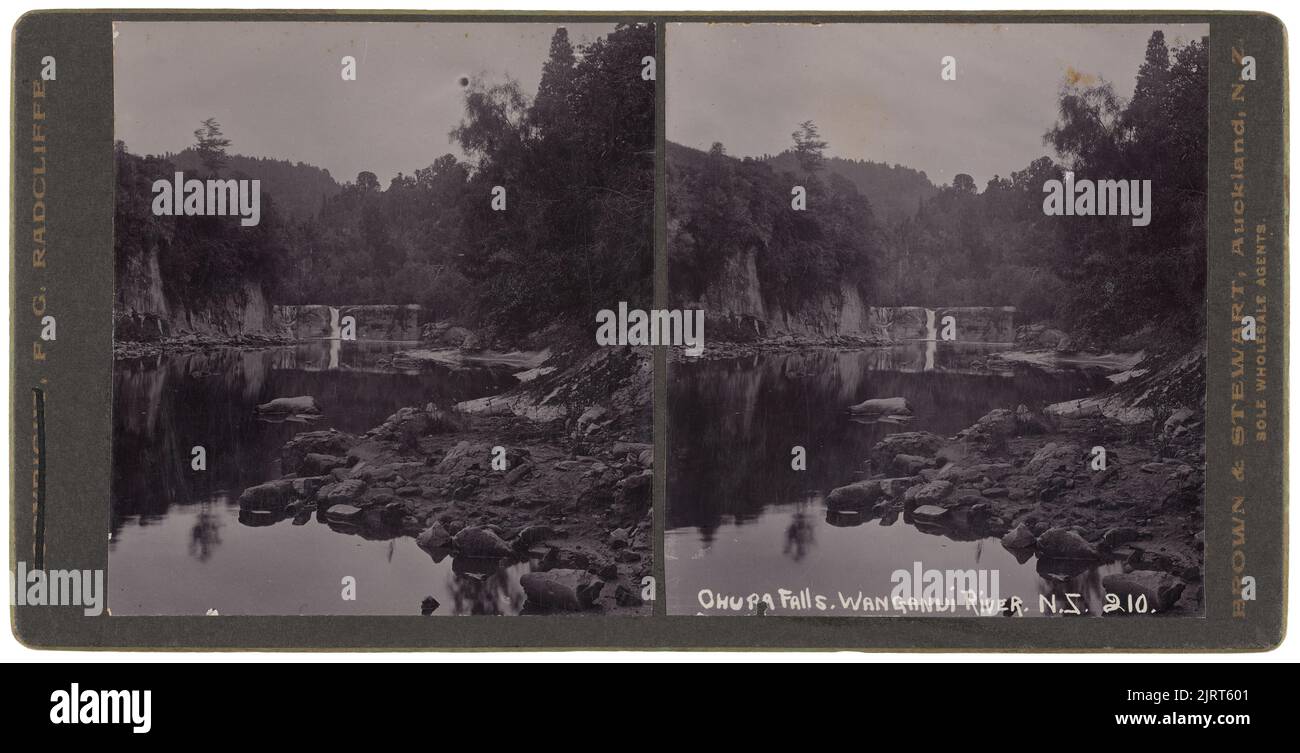 Ohura Falls, Wanganui River, NZ, um 1900, Auckland, Von Frederick George Radcliffe, Brown & Stewart. Stockfoto