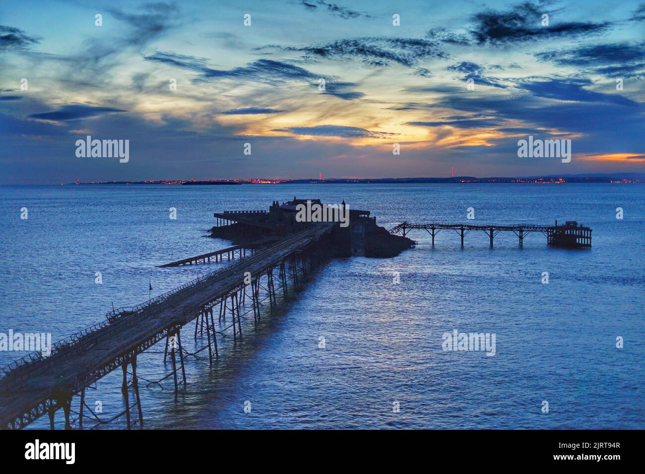 Burnbeck Pier bei Sonnenuntergang Stockfoto