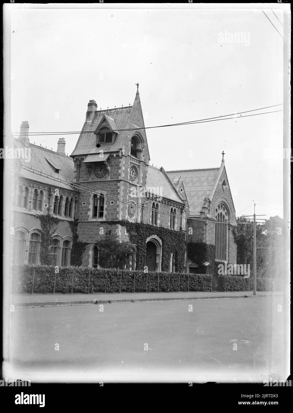 Canterbury University College Uhrturm, Neuseeland, von Leslie Adkin. Stockfoto