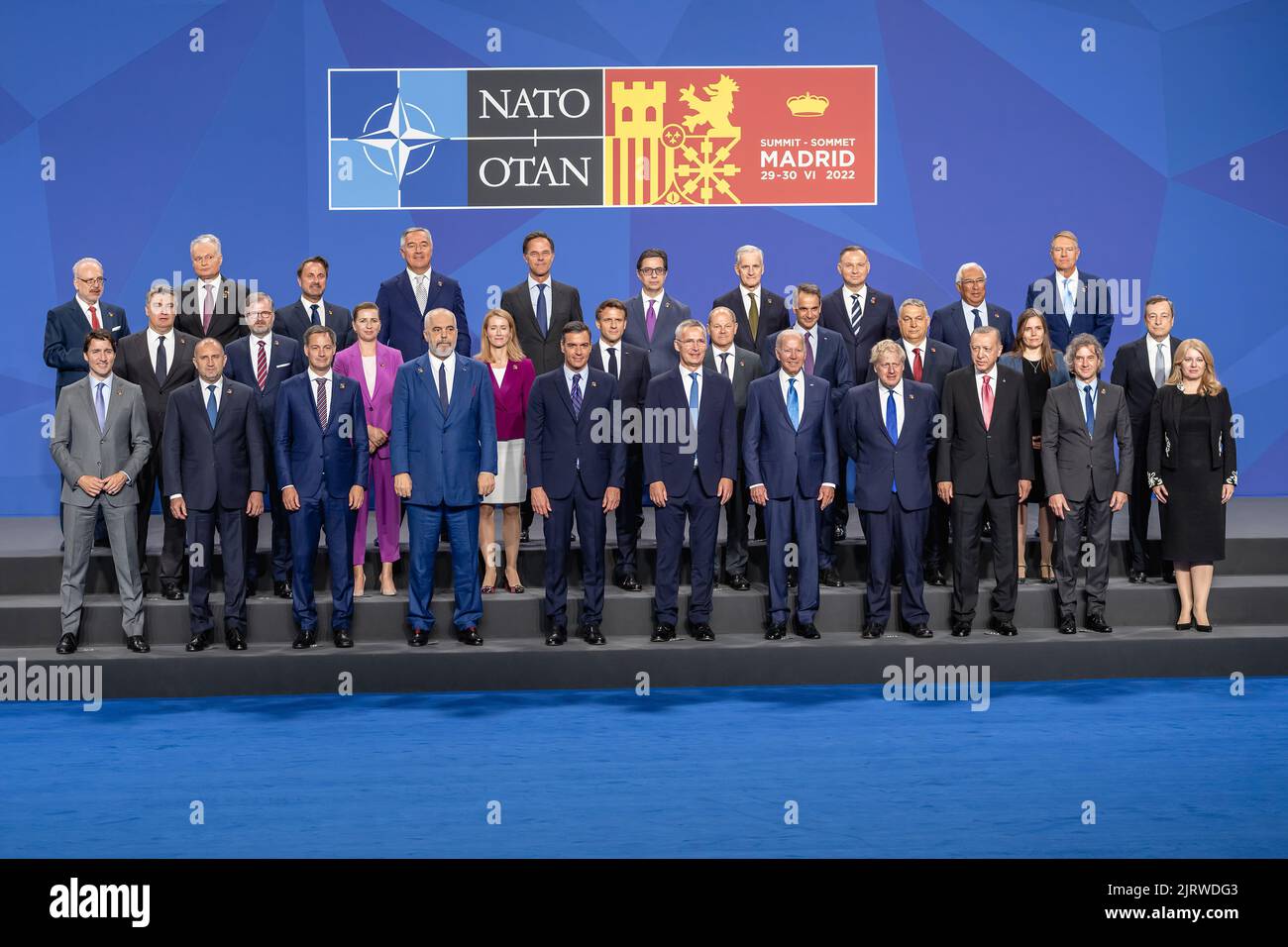 Präsident Joe Biden posiert für ein Familienfoto mit den NATO-Führern am Mittwoch, den 29. Juni 2022, auf der IFEMA Madrid in Madrid. (Offizielles Foto des Weißen Hauses von Carlos Fyfe) Stockfoto