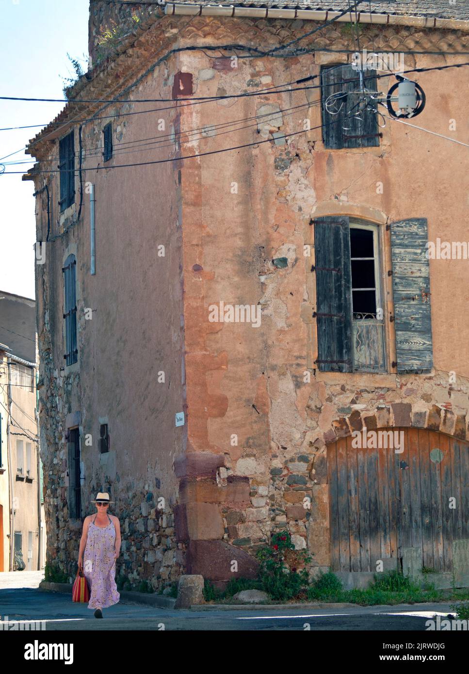 Die Stadt Saint-Chinian in der Region Languedoc-Roussillon in Südfrankreich Stockfoto