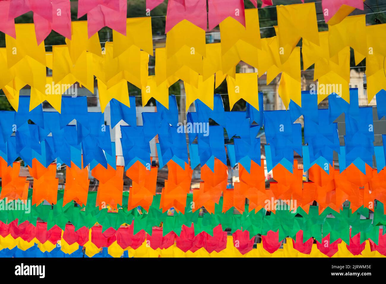 Saint John Party bunte Fahnen. Traditionelle Feste, die im Monat Juni in der nordöstlichen Region Brasiliens stattfinden. Stockfoto