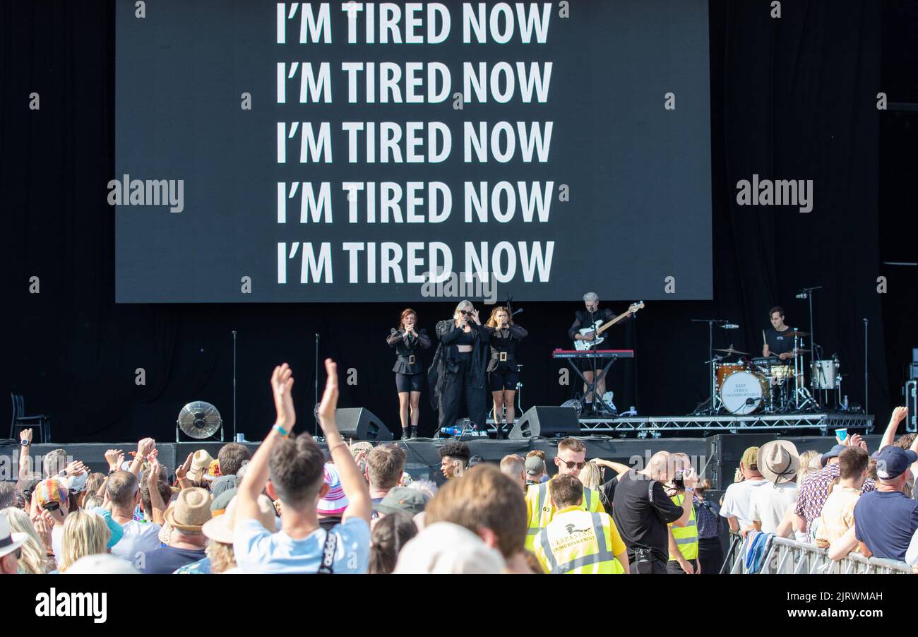 Self esteem Performing at Victorious Festival 2022, Portsmouth, UK Credit: Charlie Raven/Alamy Live News Stockfoto