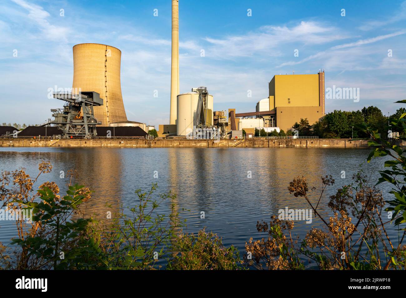Das Heyden-Kraftwerk, ein Kohlekraftwerk, das im Juli 2021 stillgelegt und als Netzreserve in Reserve gehalten wurde und vorübergehend wieder in Betrieb genommen wird Stockfoto