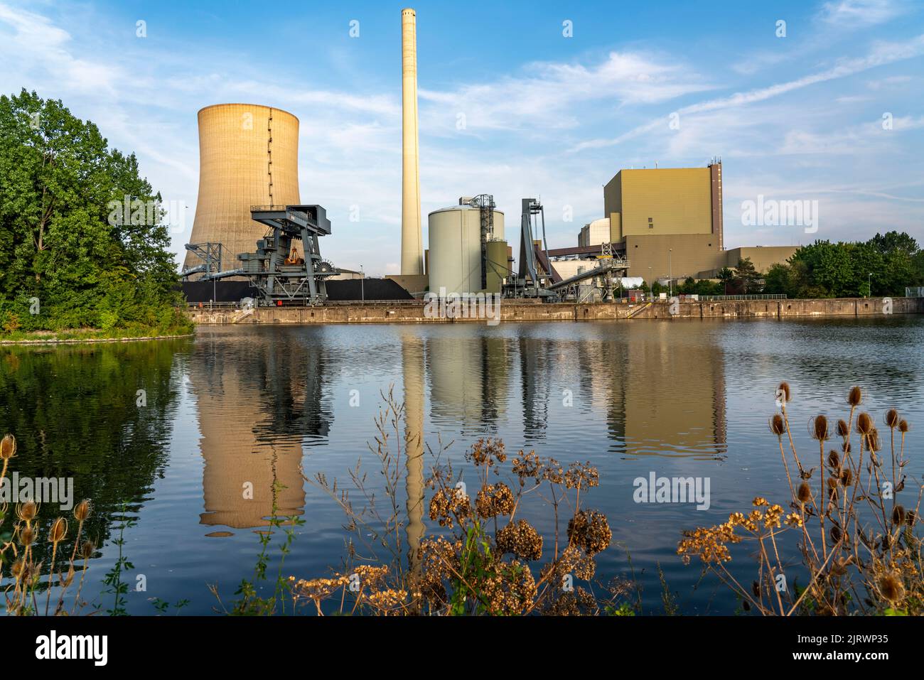 Das Heyden-Kraftwerk, ein Kohlekraftwerk, das im Juli 2021 stillgelegt und als Netzreserve in Reserve gehalten wurde und vorübergehend wieder in Betrieb genommen wird Stockfoto